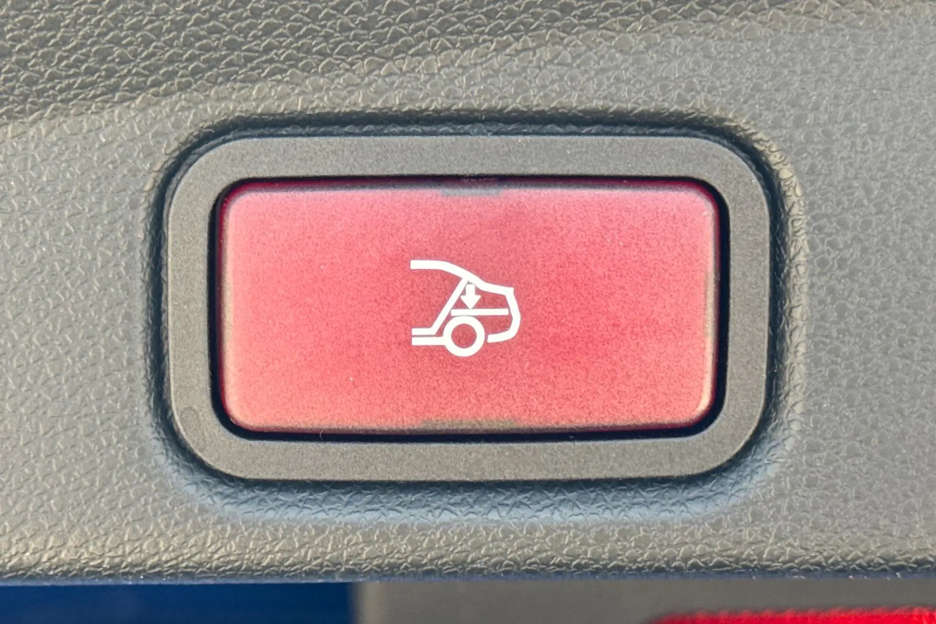 MERCEDES-BENZ E CLASS thumbnail image number 22