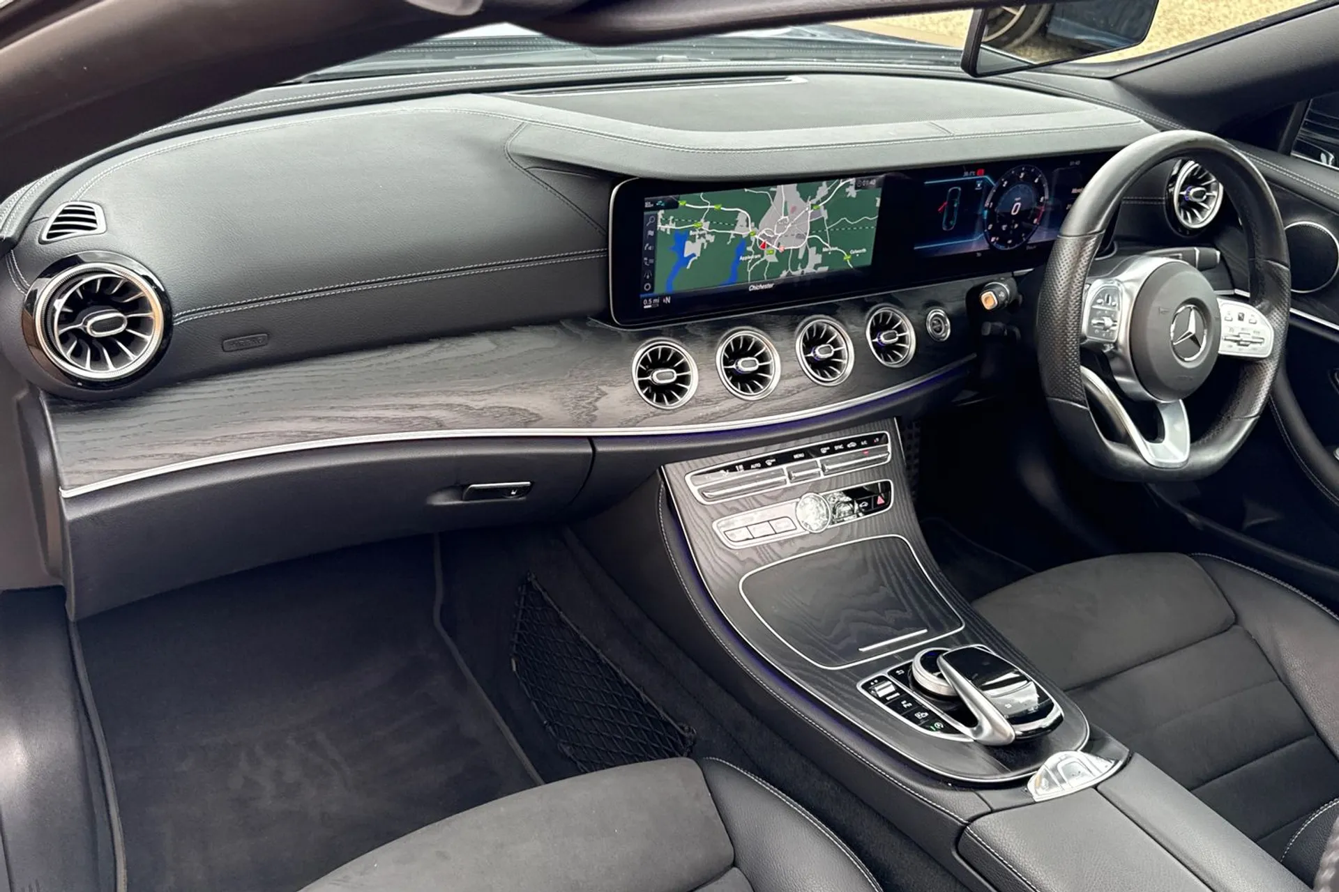 MERCEDES-BENZ E CLASS thumbnail image number 29