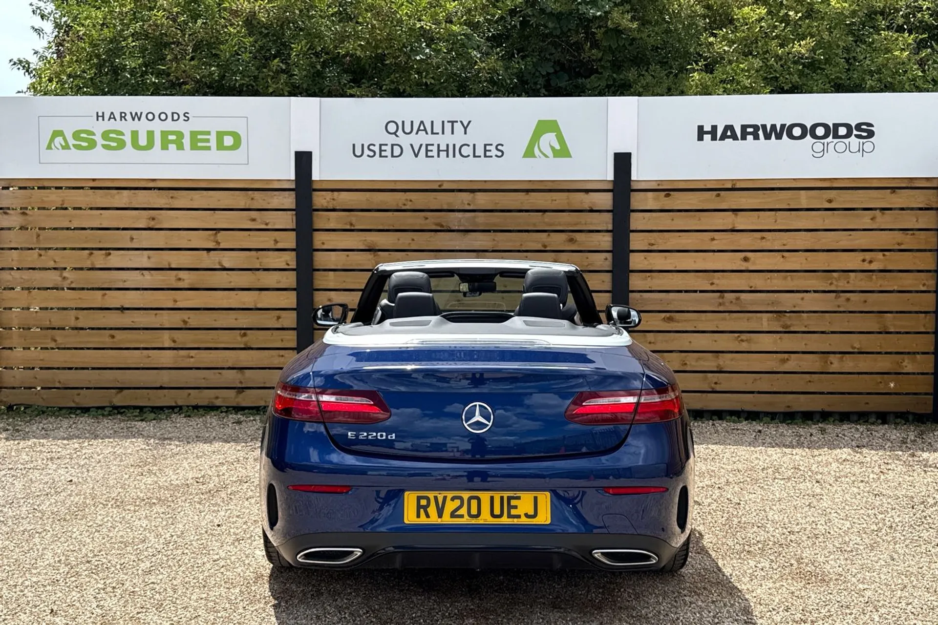 MERCEDES-BENZ E CLASS thumbnail image number 9