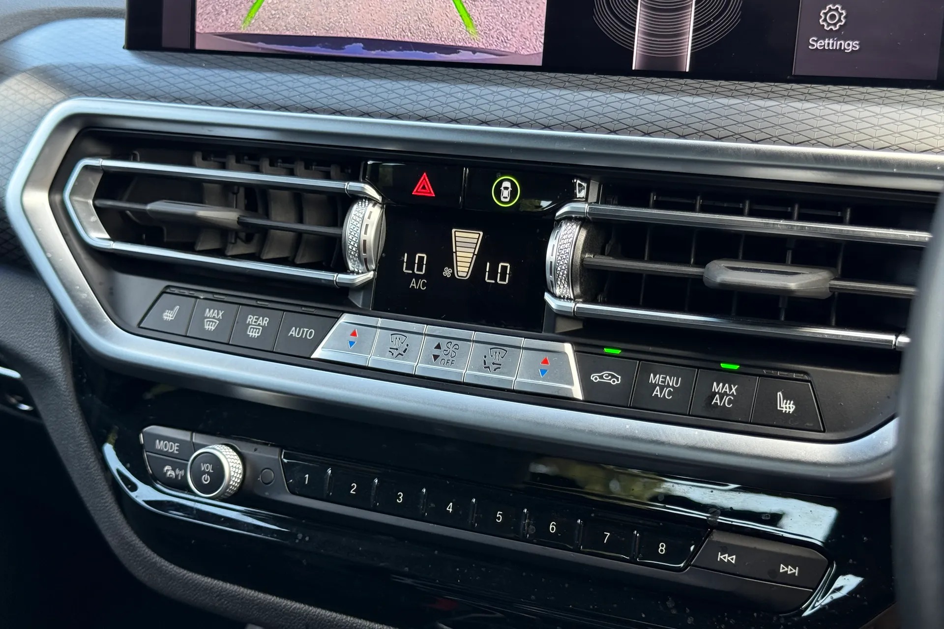 BMW X3 thumbnail image number 40
