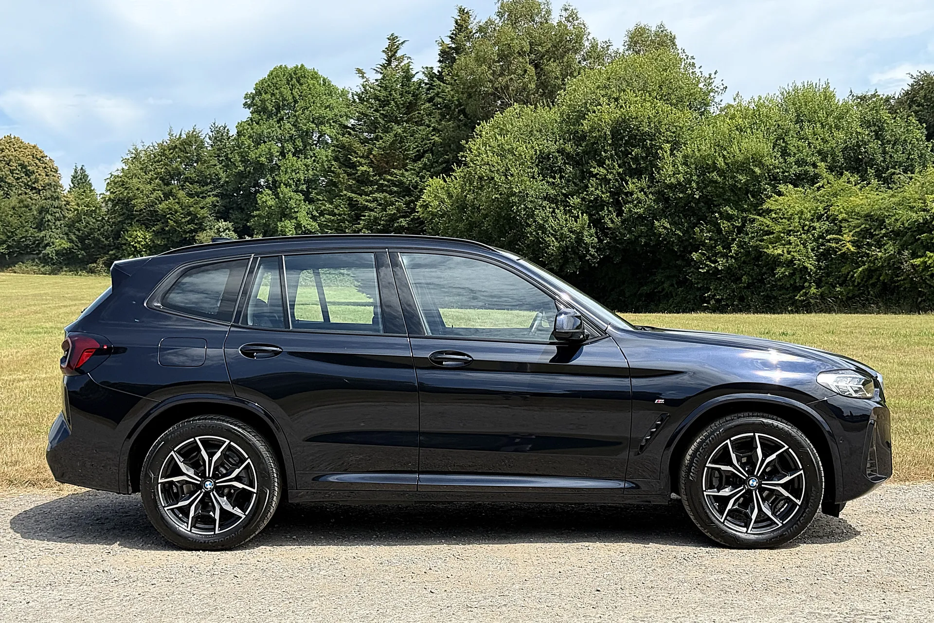 BMW X3 thumbnail image number 2