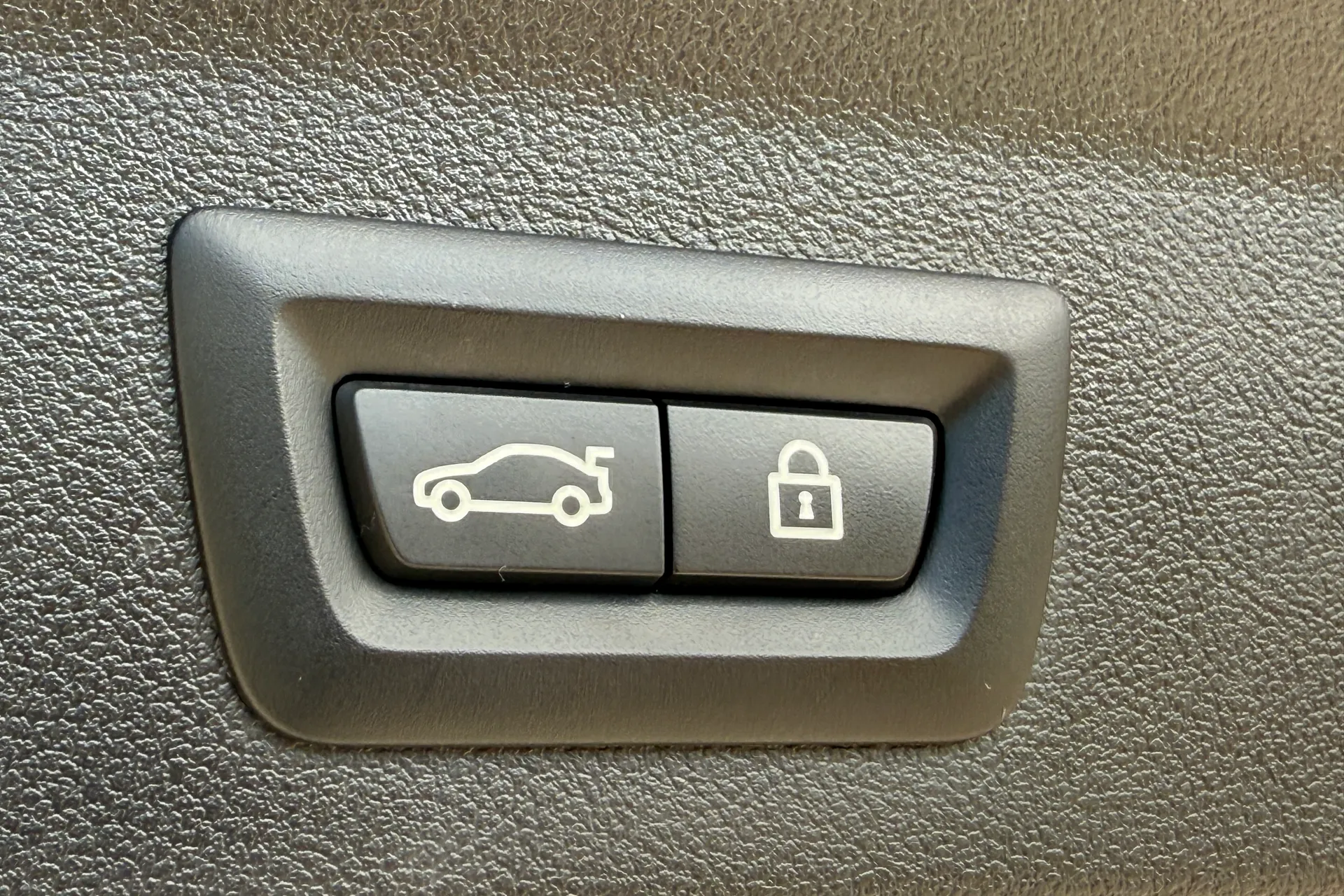 BMW X3 thumbnail image number 19