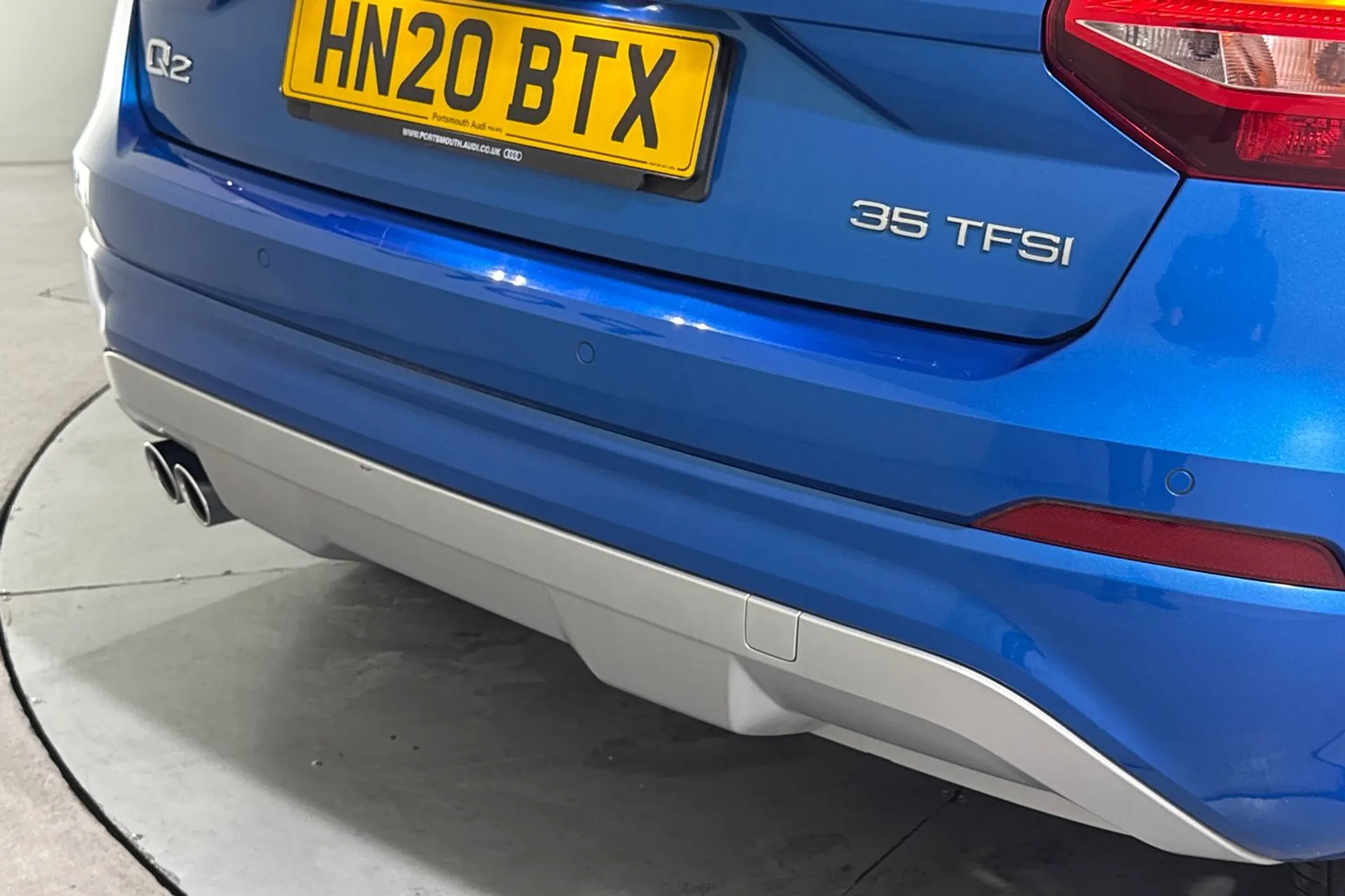 Audi Q2 thumbnail image number 16