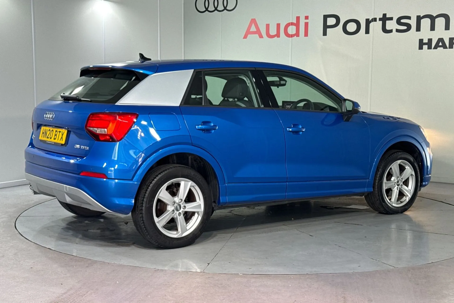 Audi Q2 thumbnail image number 8