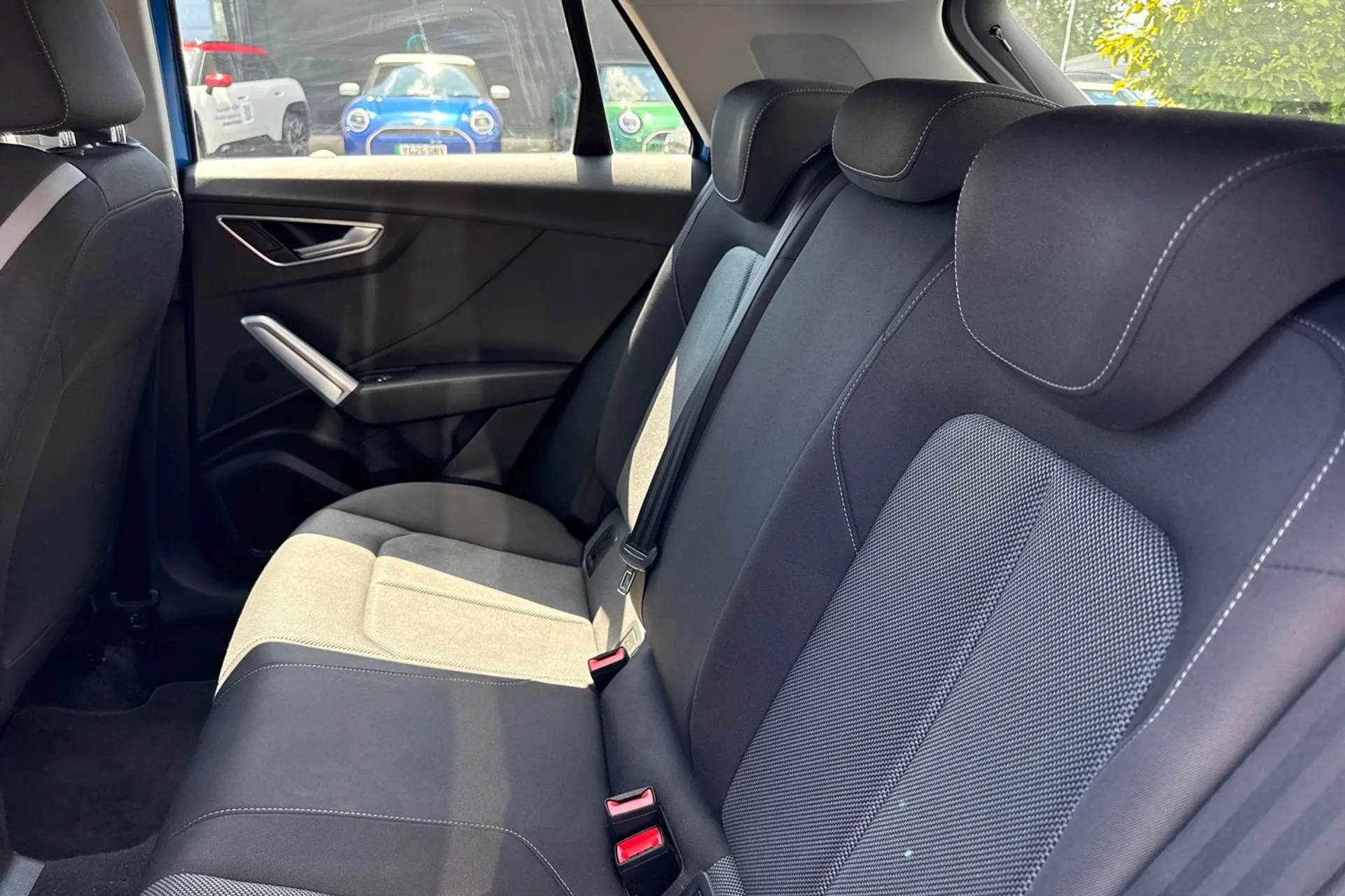 Audi Q2 thumbnail image number 32