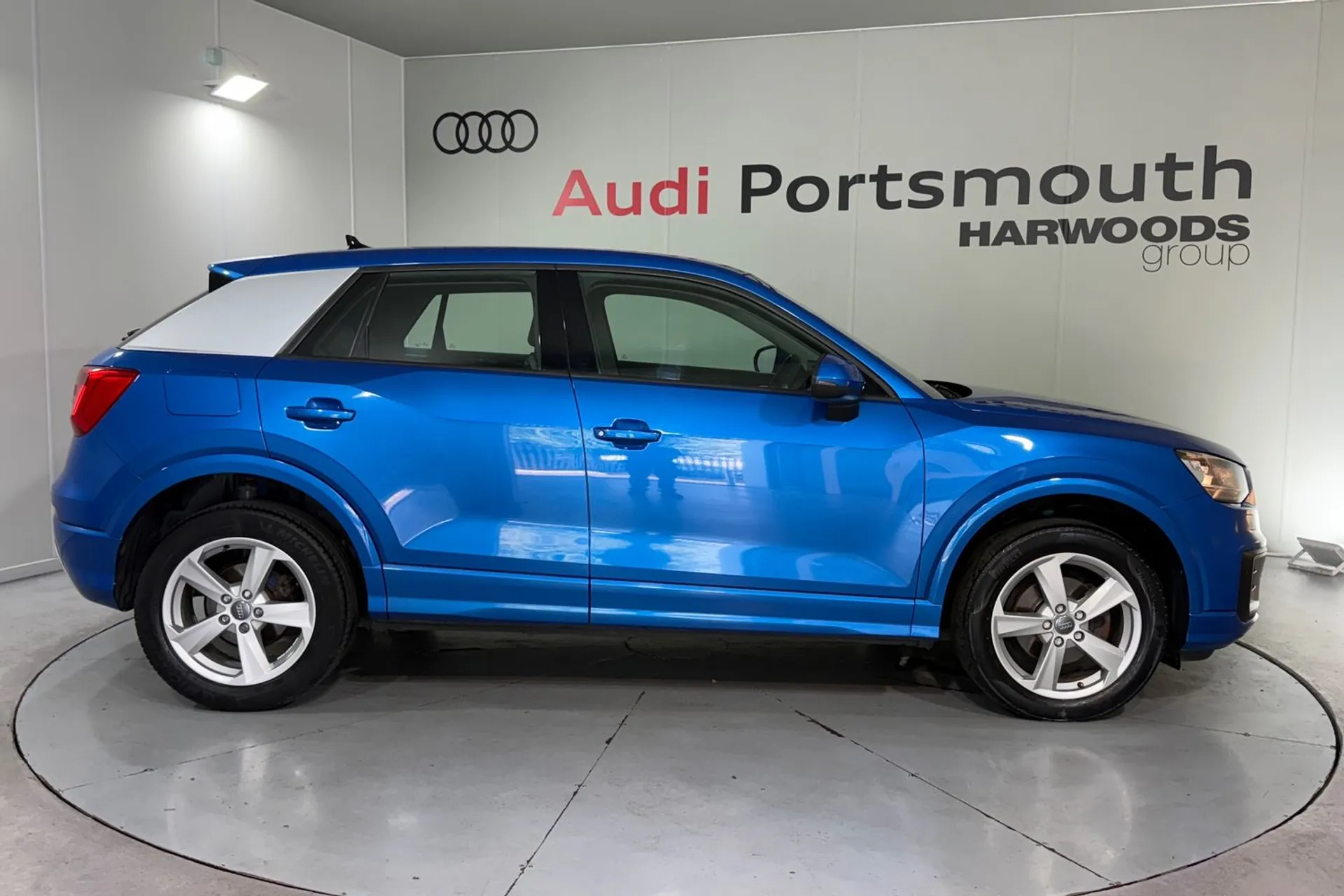 Audi Q2 thumbnail image number 2