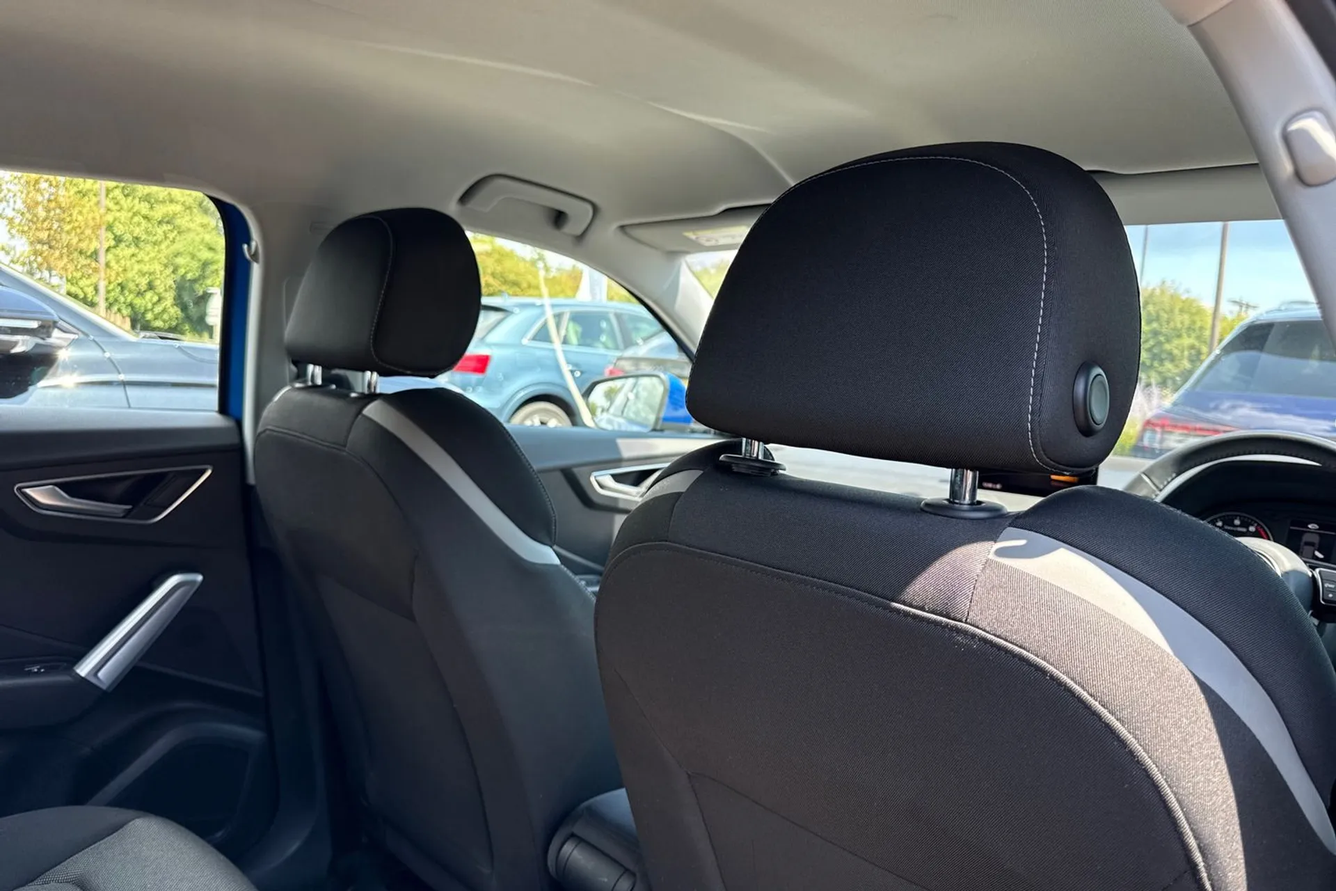 Audi Q2 thumbnail image number 22