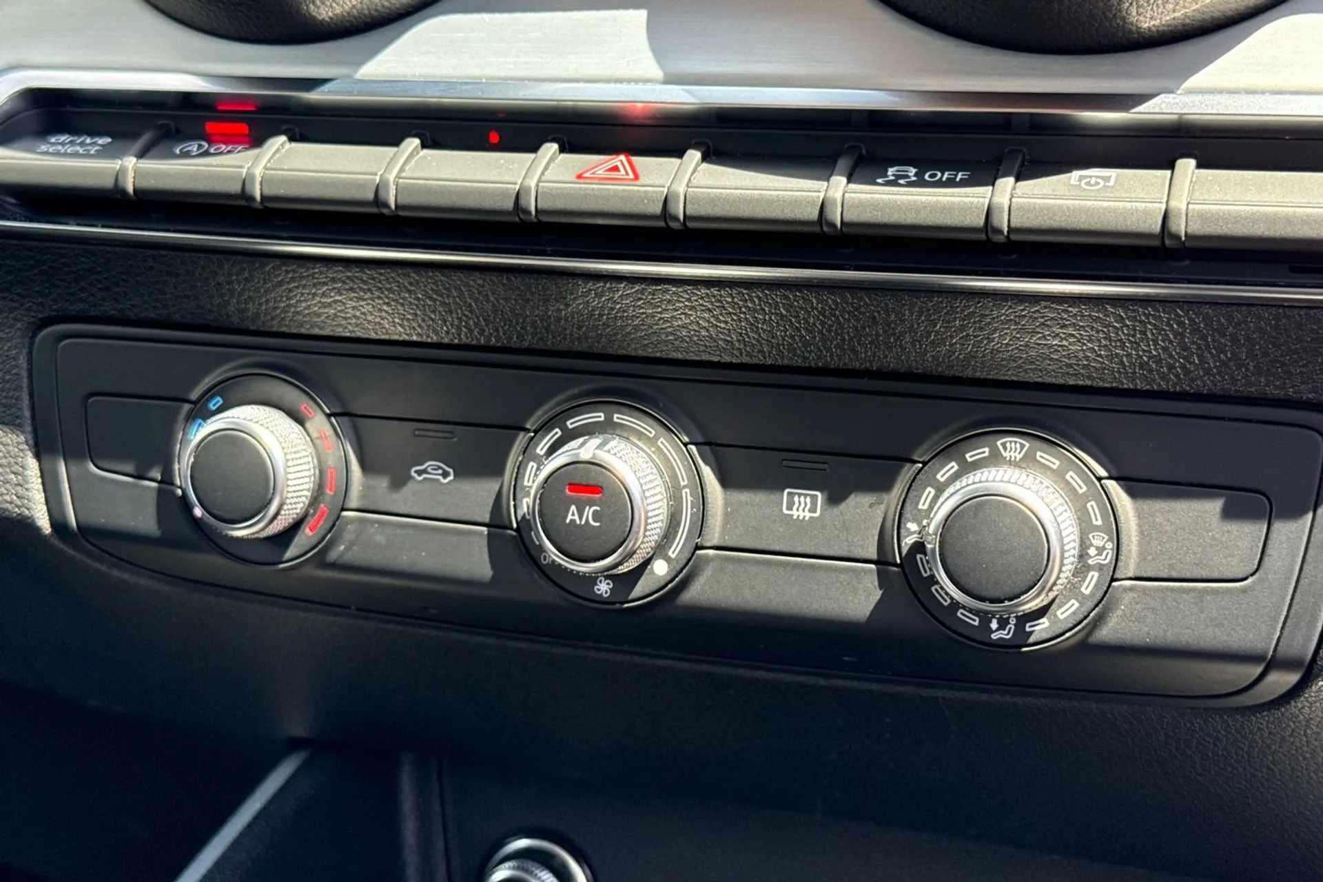 Audi Q2 thumbnail image number 43