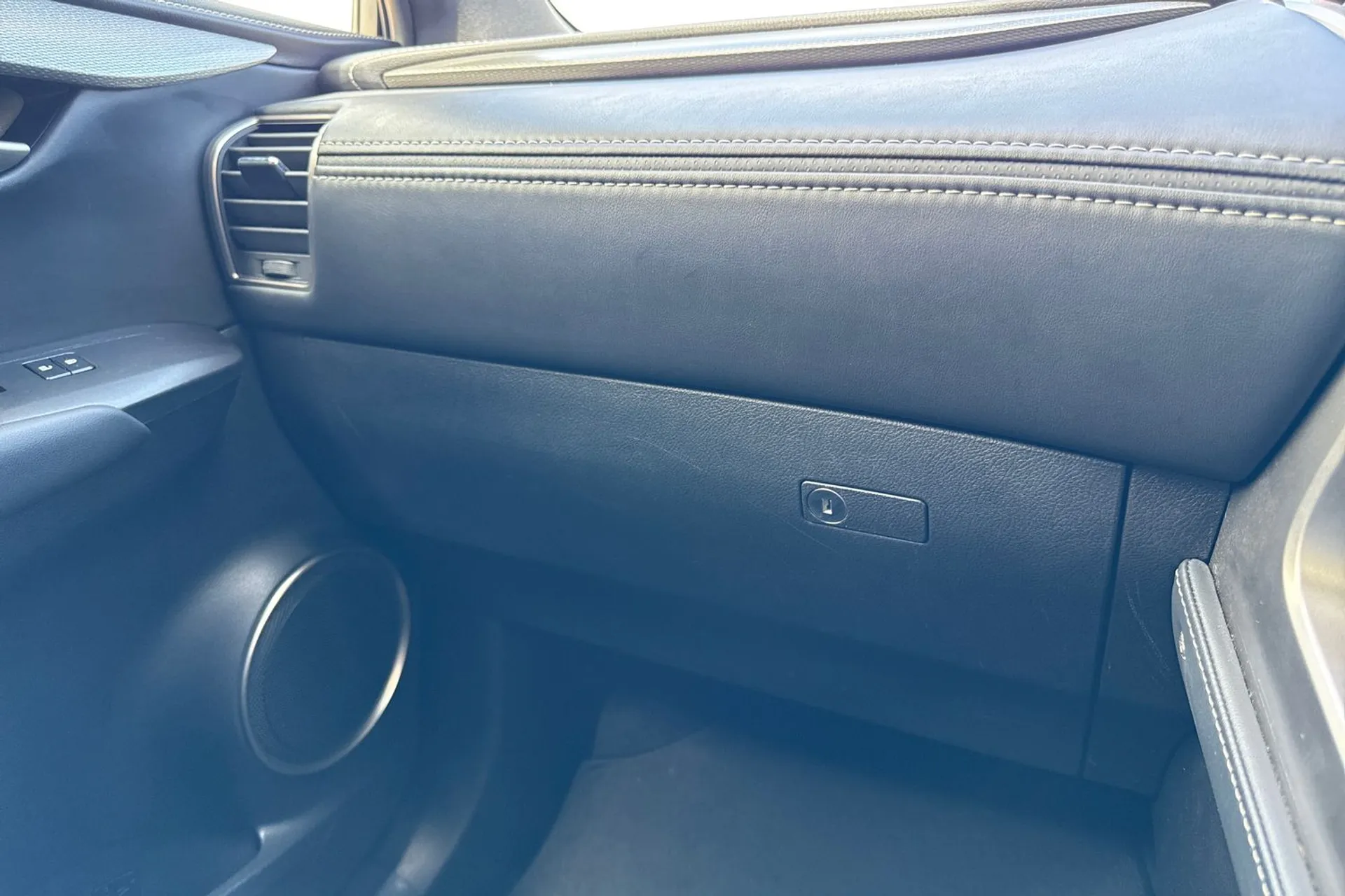 LEXUS NX thumbnail image number 51