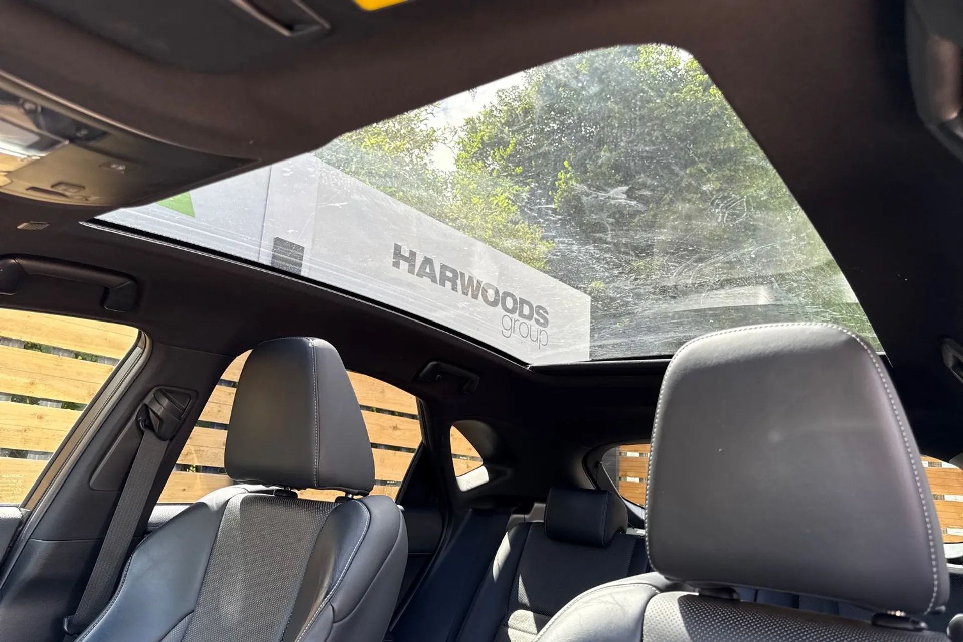 LEXUS NX thumbnail image number 31