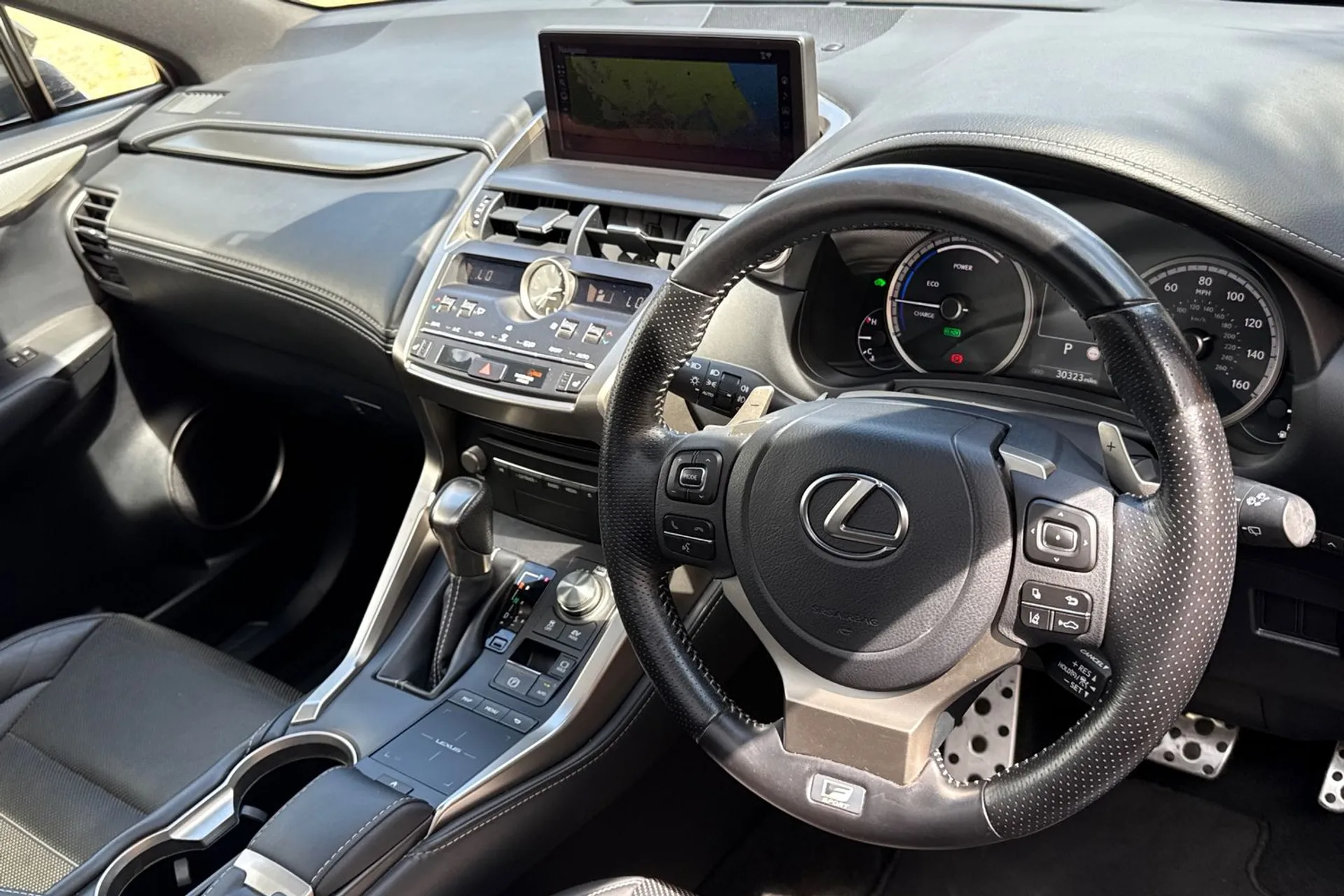 LEXUS NX thumbnail image number 28