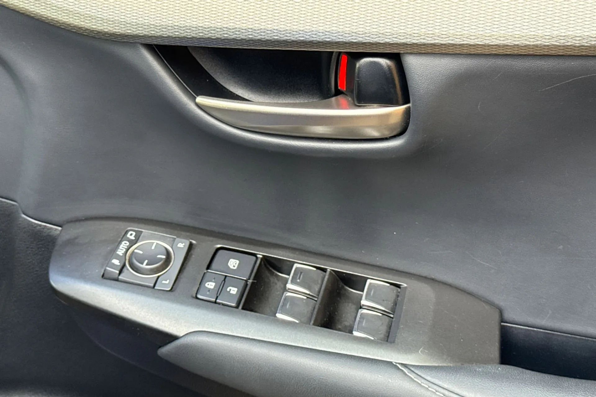LEXUS NX thumbnail image number 46