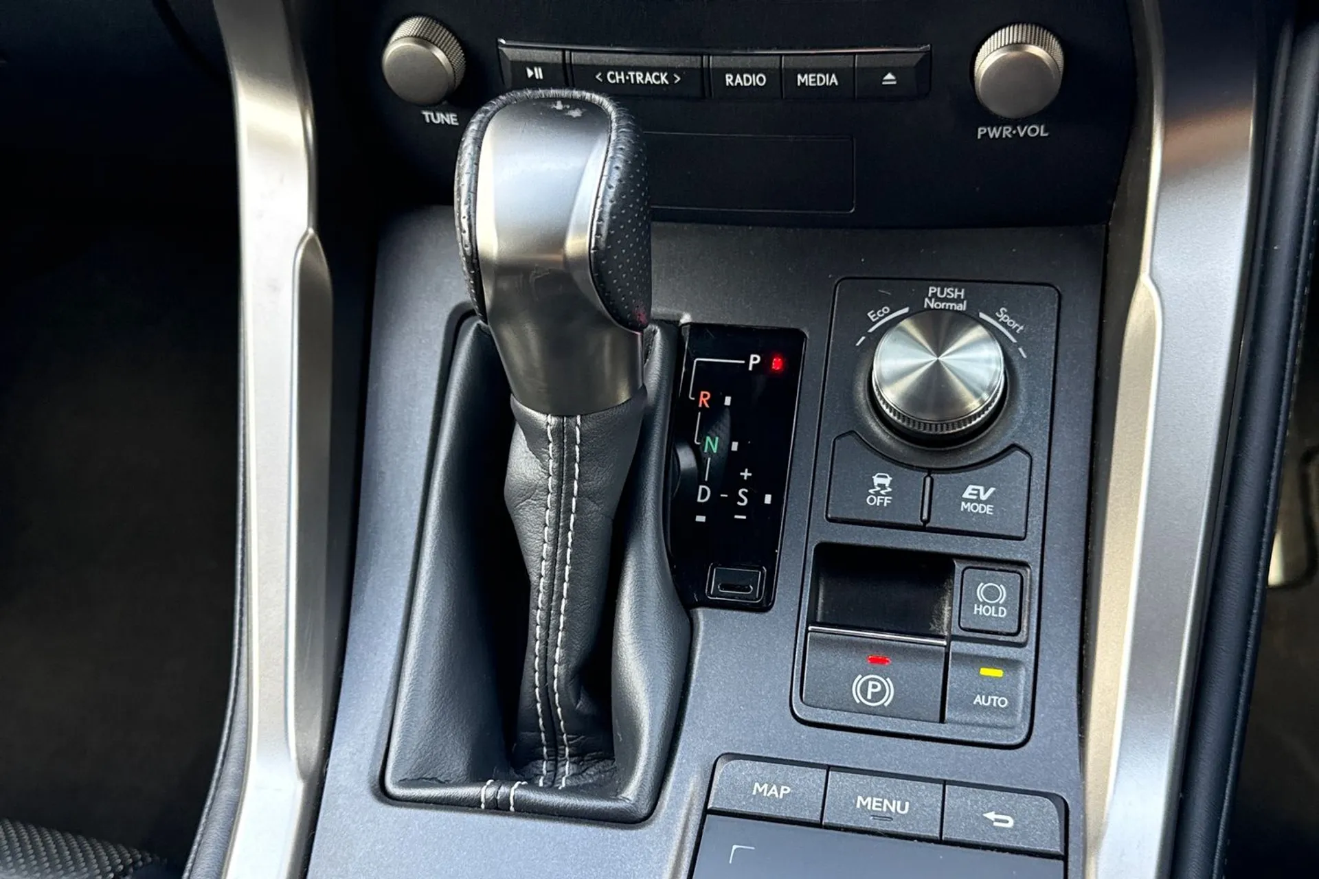 LEXUS NX thumbnail image number 48