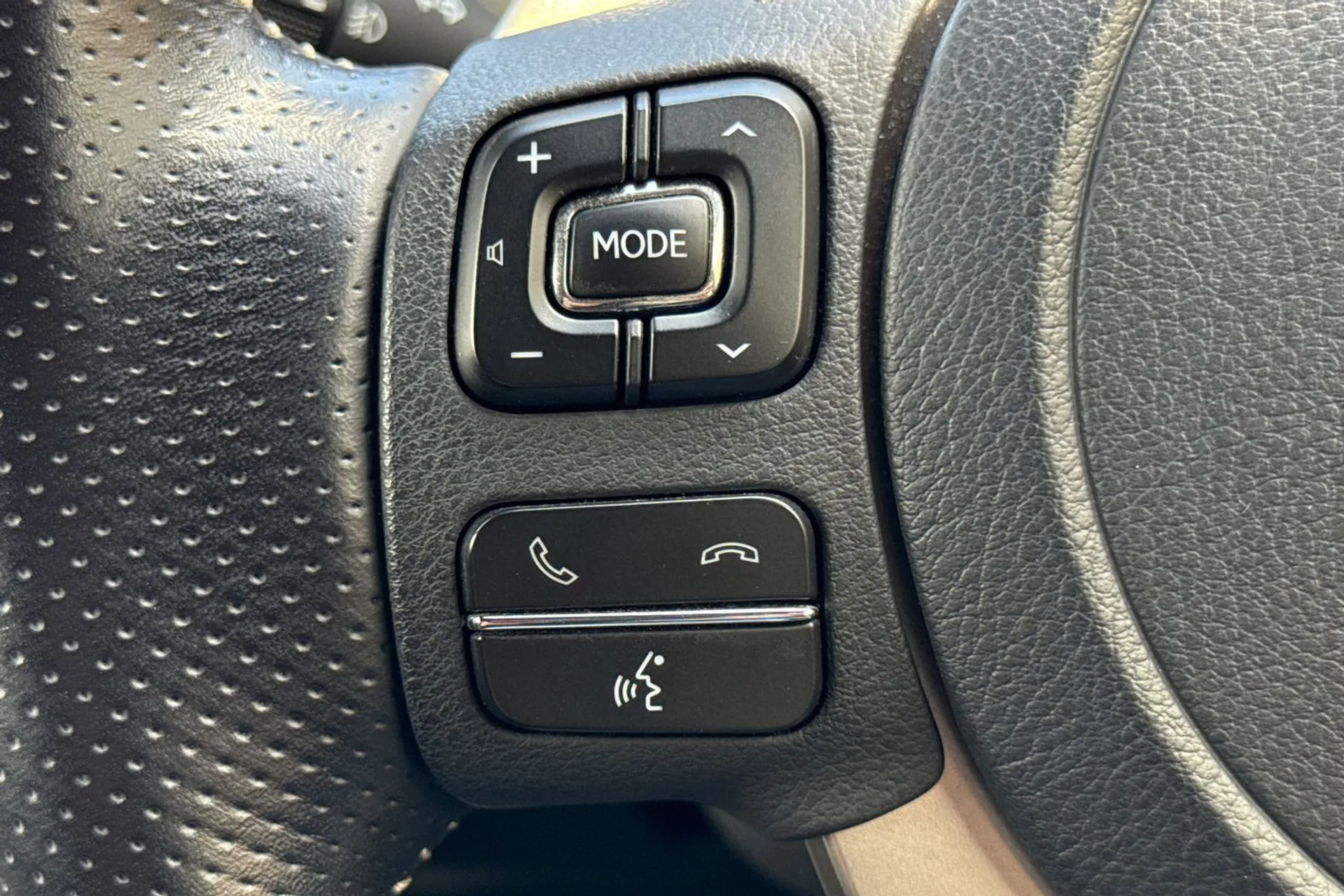 LEXUS NX thumbnail image number 38