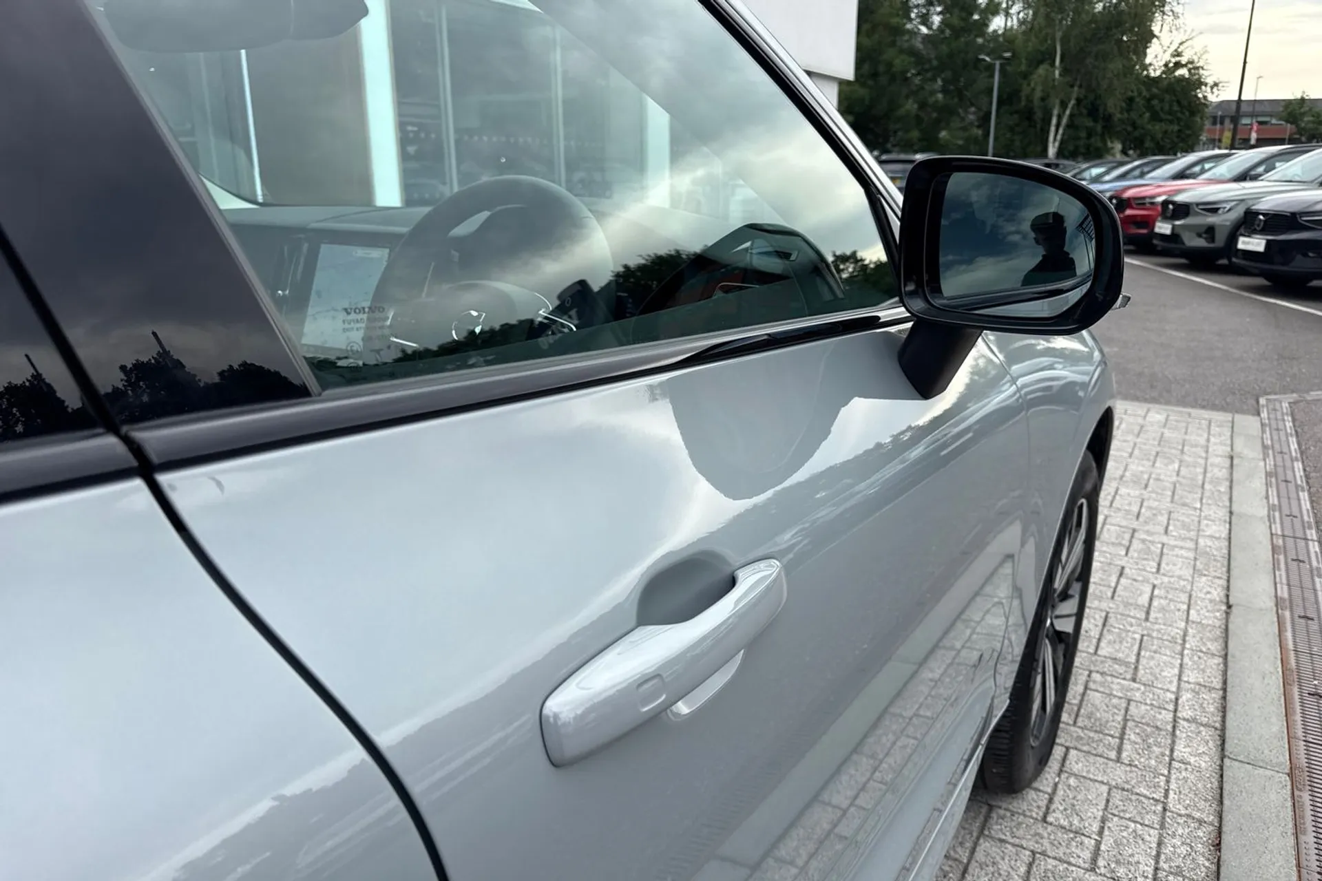 Volvo XC60 thumbnail image number 16