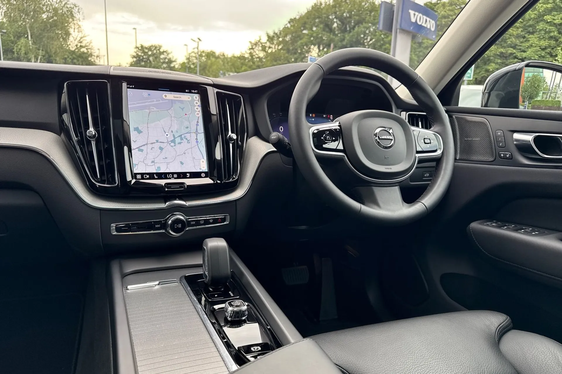 Volvo XC60 thumbnail image number 34