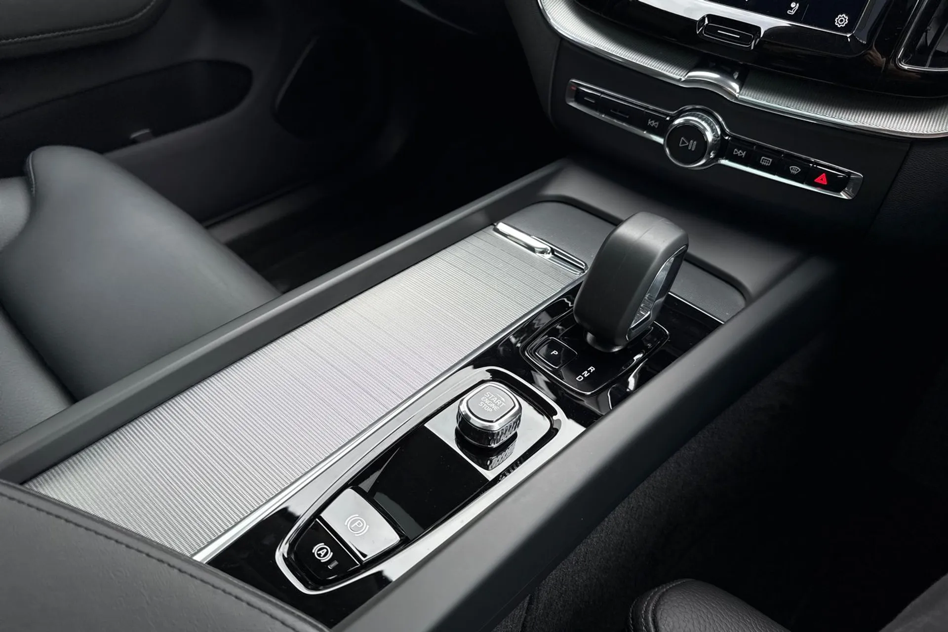 Volvo XC60 thumbnail image number 42