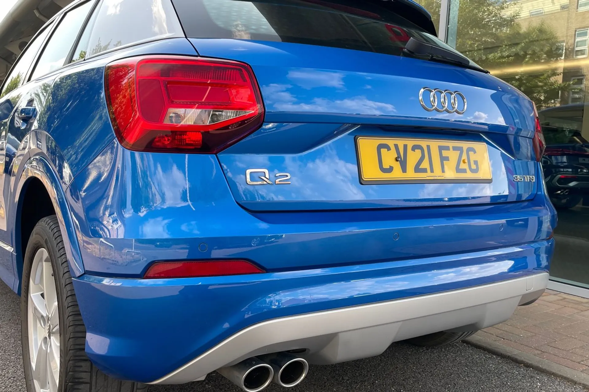 Audi Q2 thumbnail image number 16