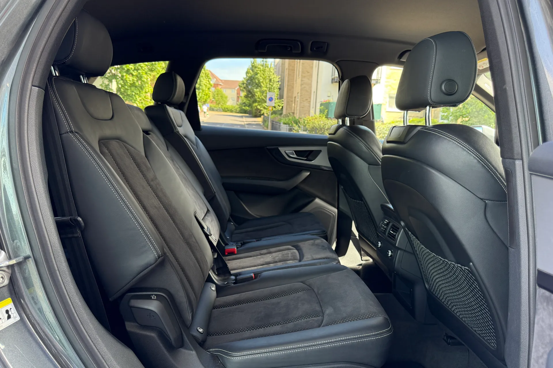 Audi Q7 thumbnail image number 25