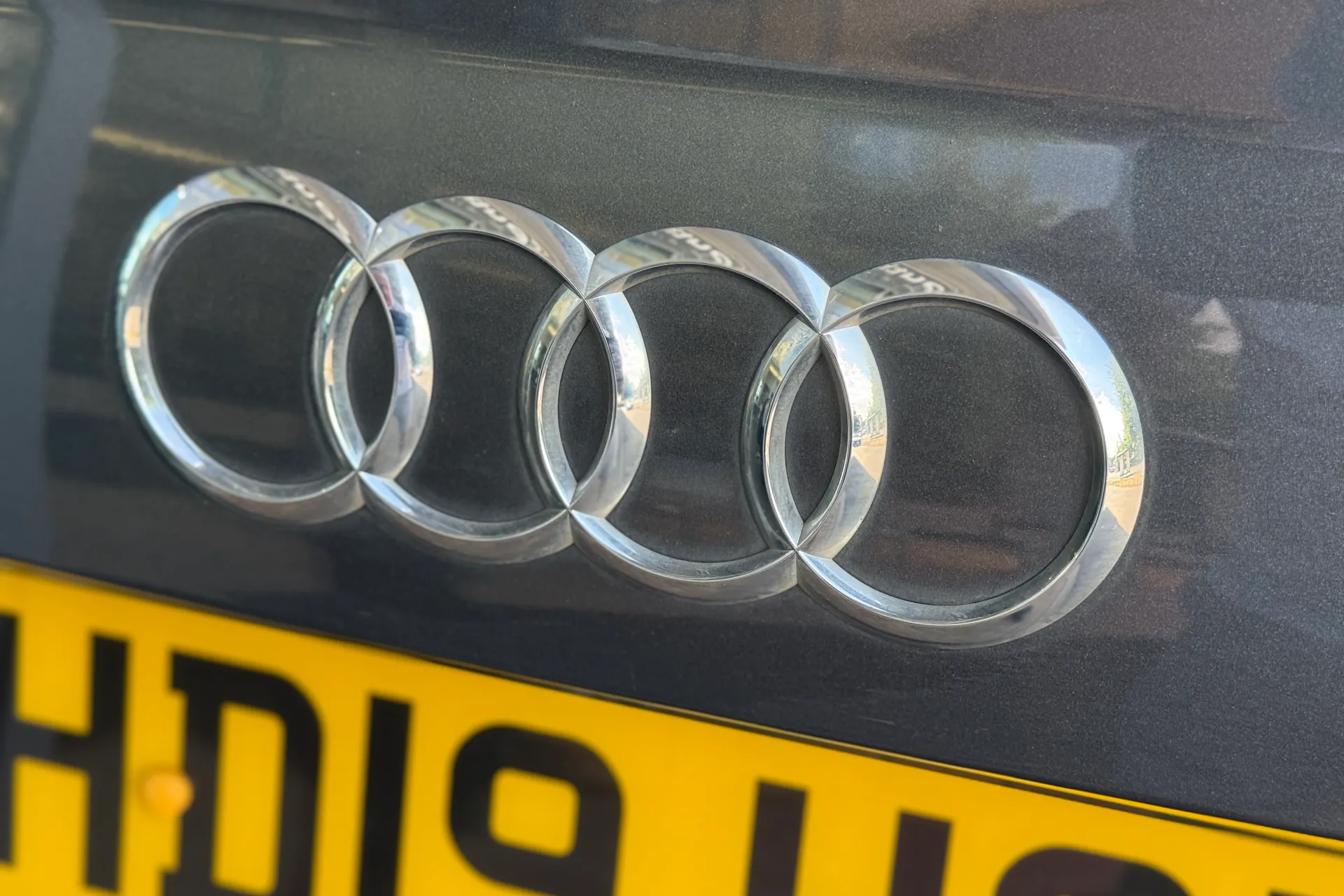 Audi Q7 thumbnail image number 15