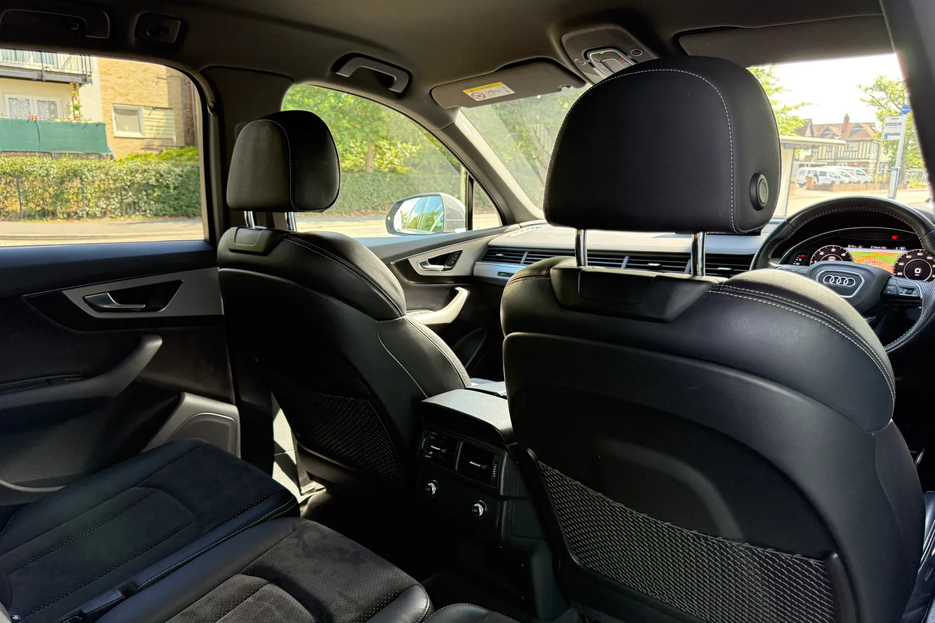 Audi Q7 thumbnail image number 26