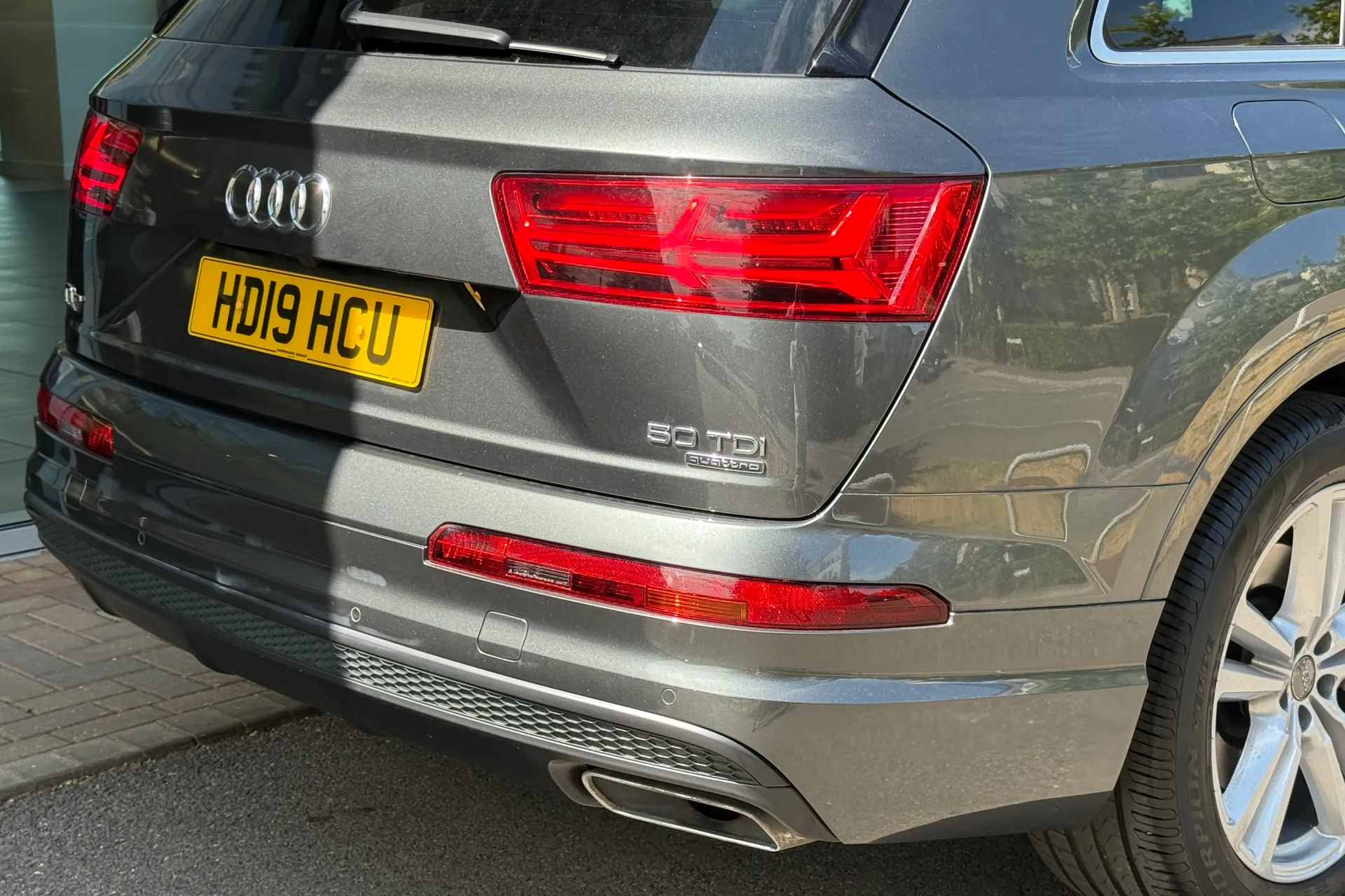 Audi Q7 thumbnail image number 18