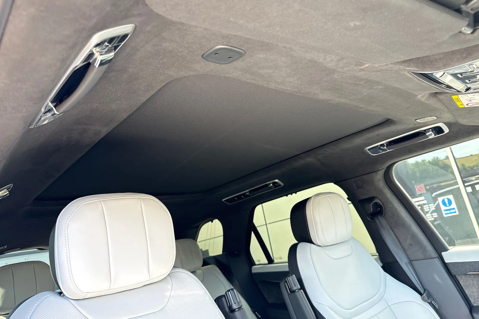 LAND ROVER RANGE ROVER SPORT thumbnail image number 9