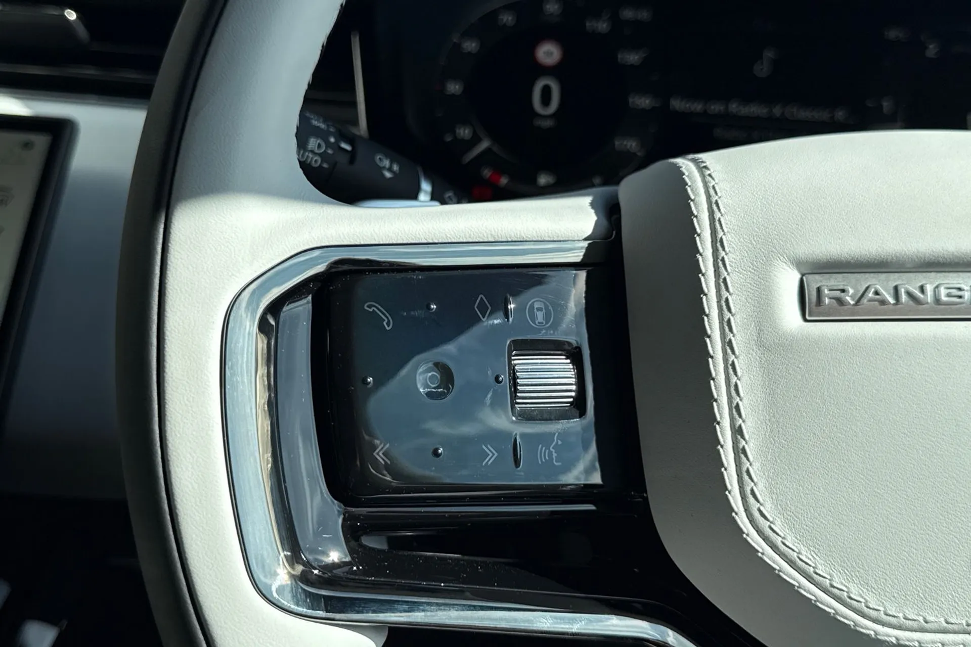 LAND ROVER RANGE ROVER SPORT thumbnail image number 46