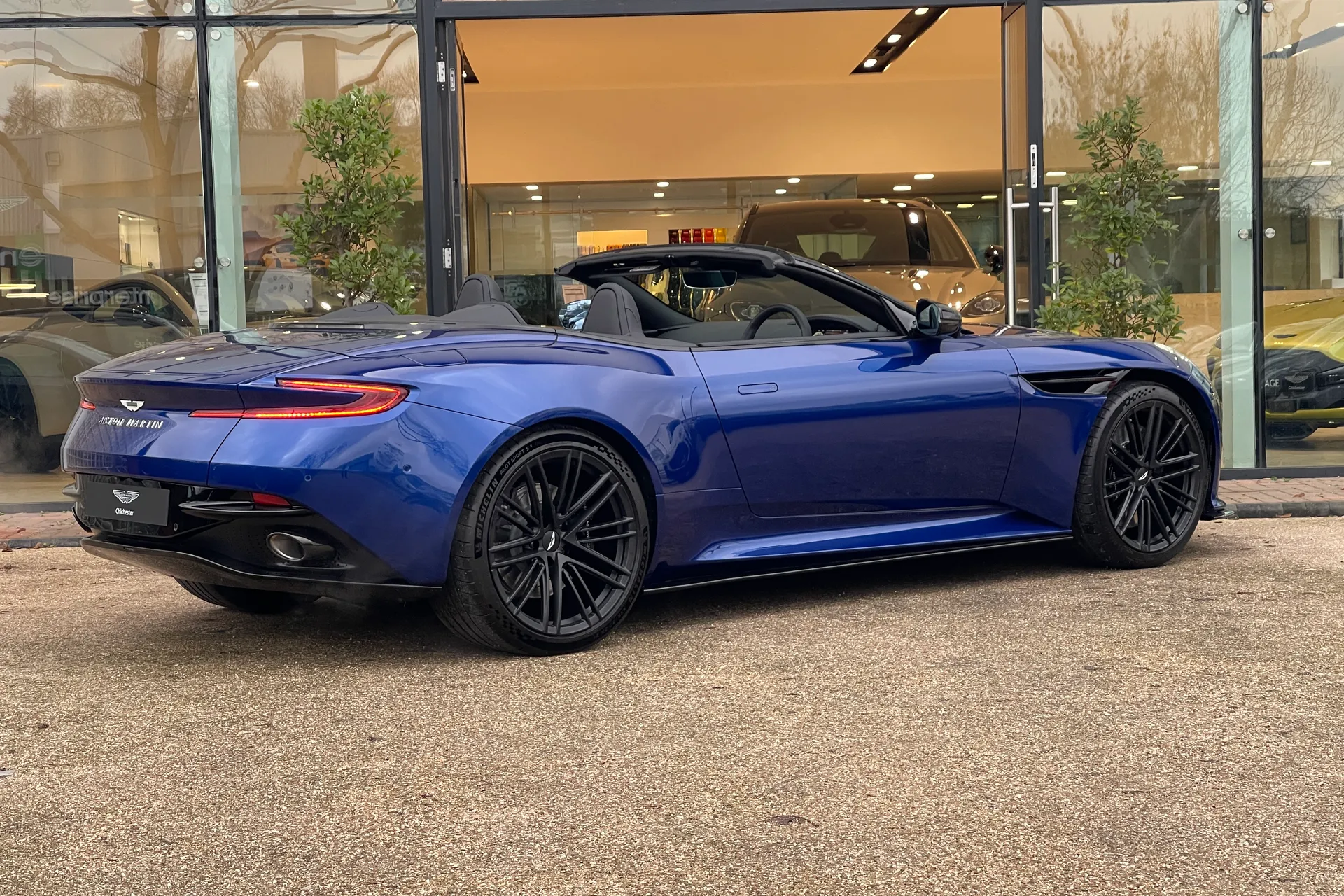 Aston Martin DB12 thumbnail image number 27