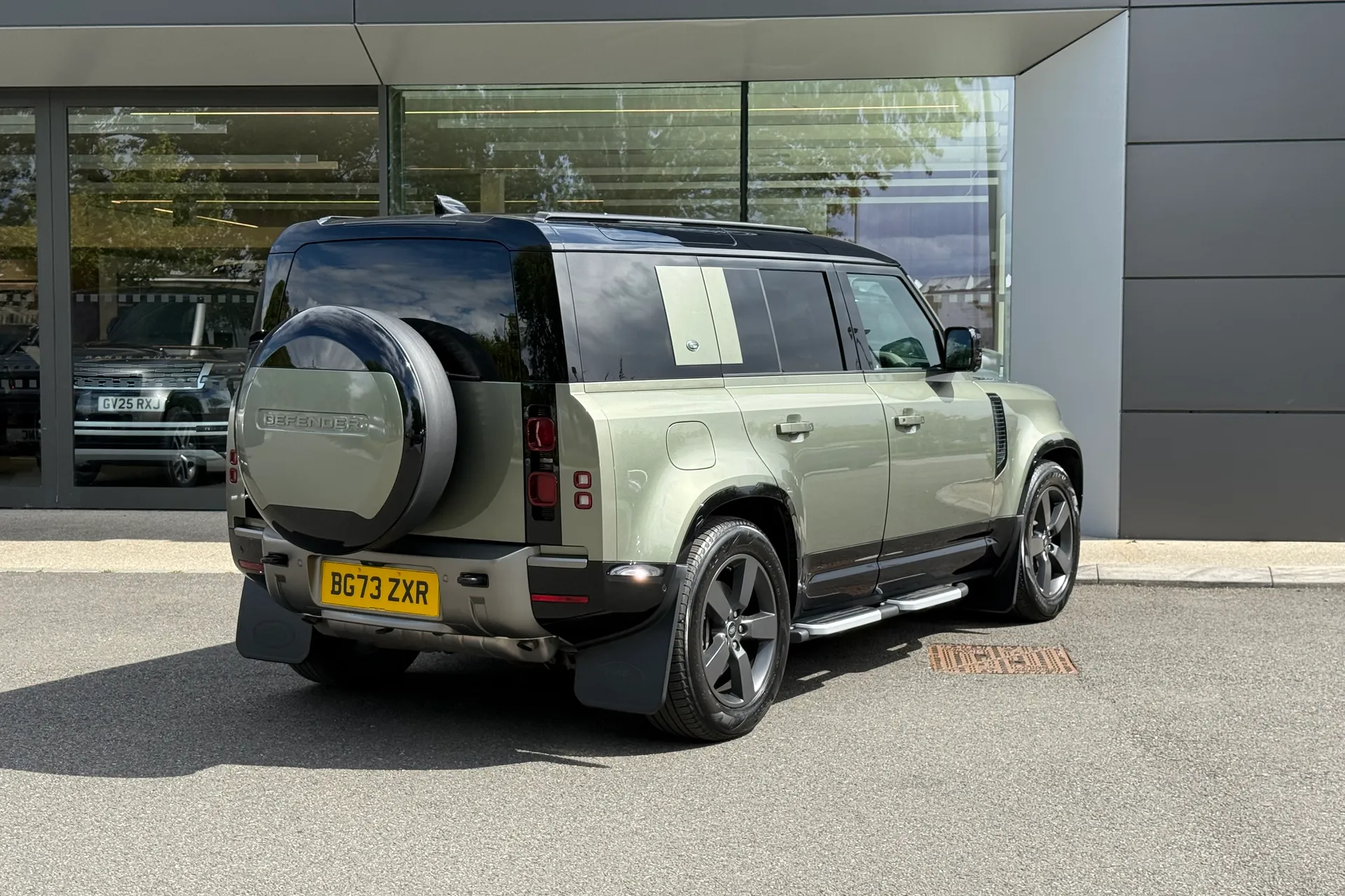 LAND ROVER DEFENDER thumbnail image number 7