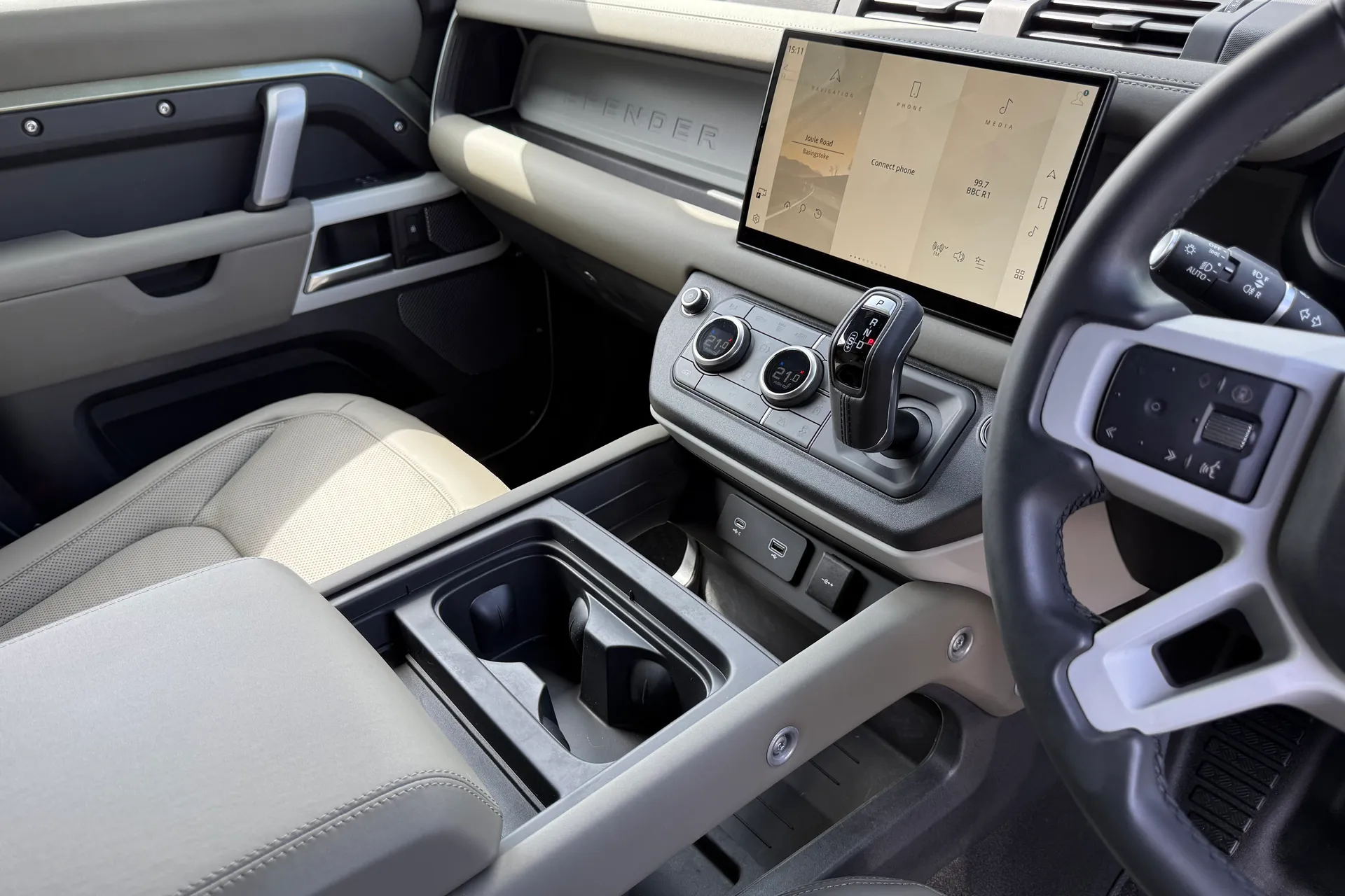 LAND ROVER DEFENDER thumbnail image number 19