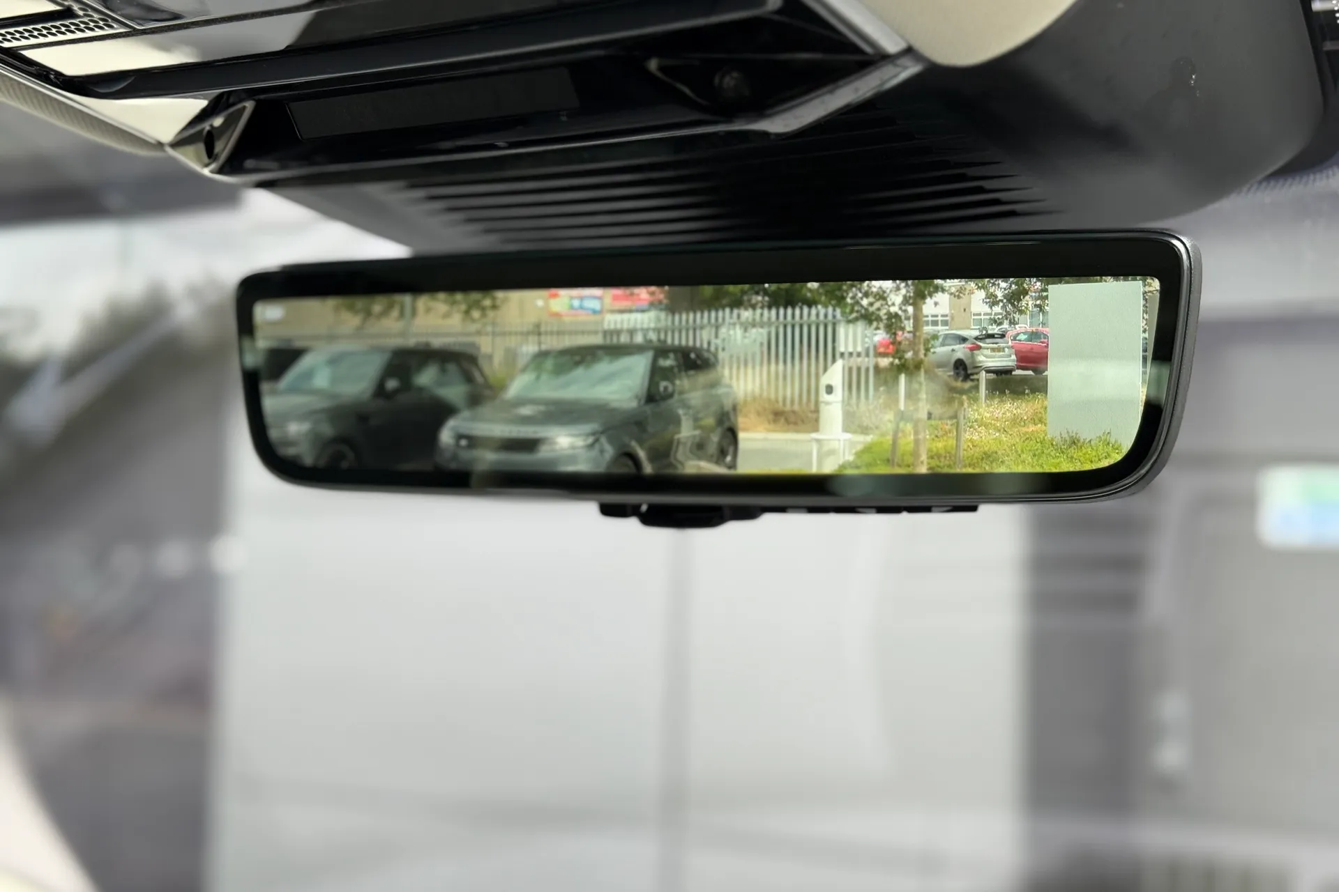 LAND ROVER DEFENDER thumbnail image number 36