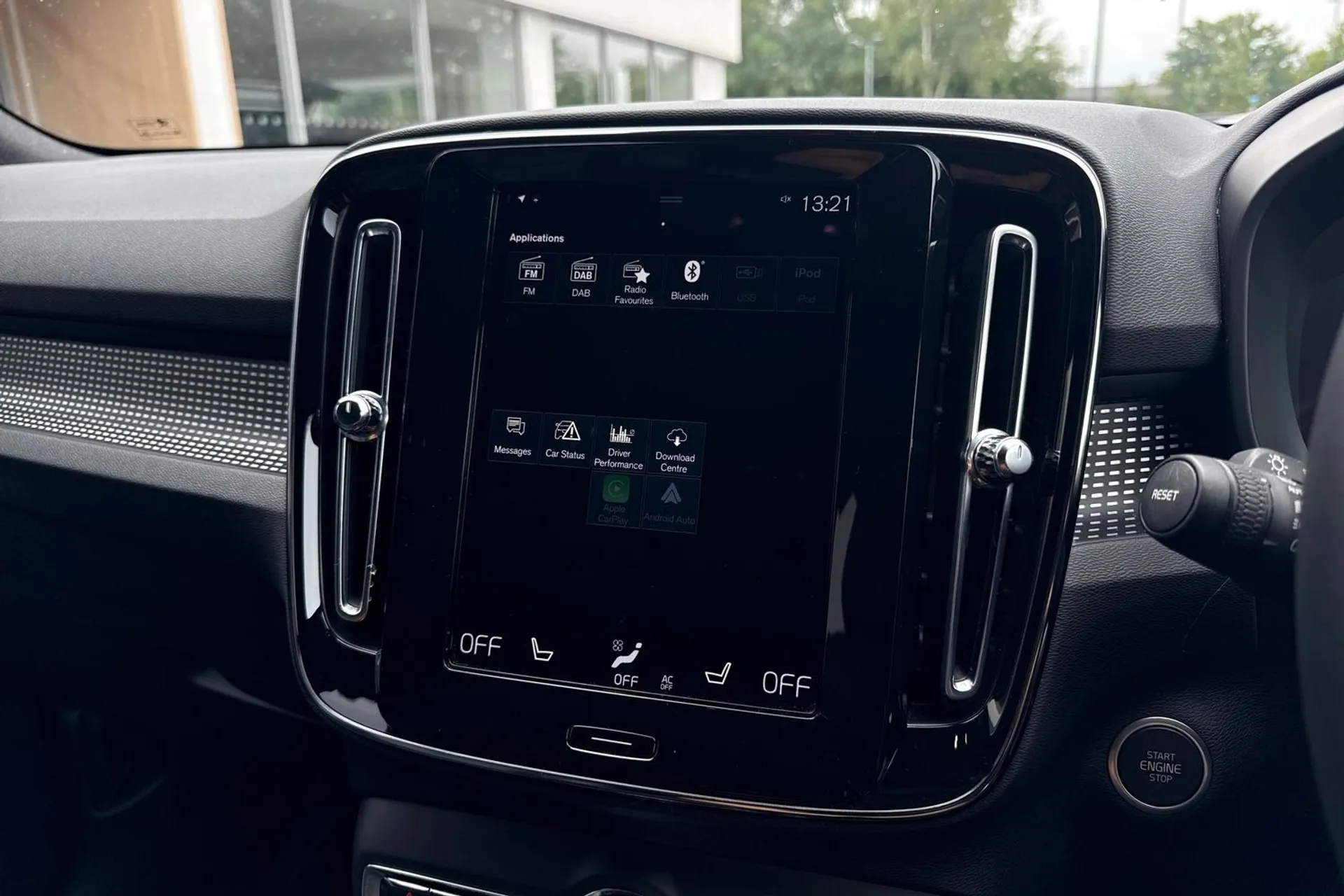 Volvo XC40 thumbnail image number 40