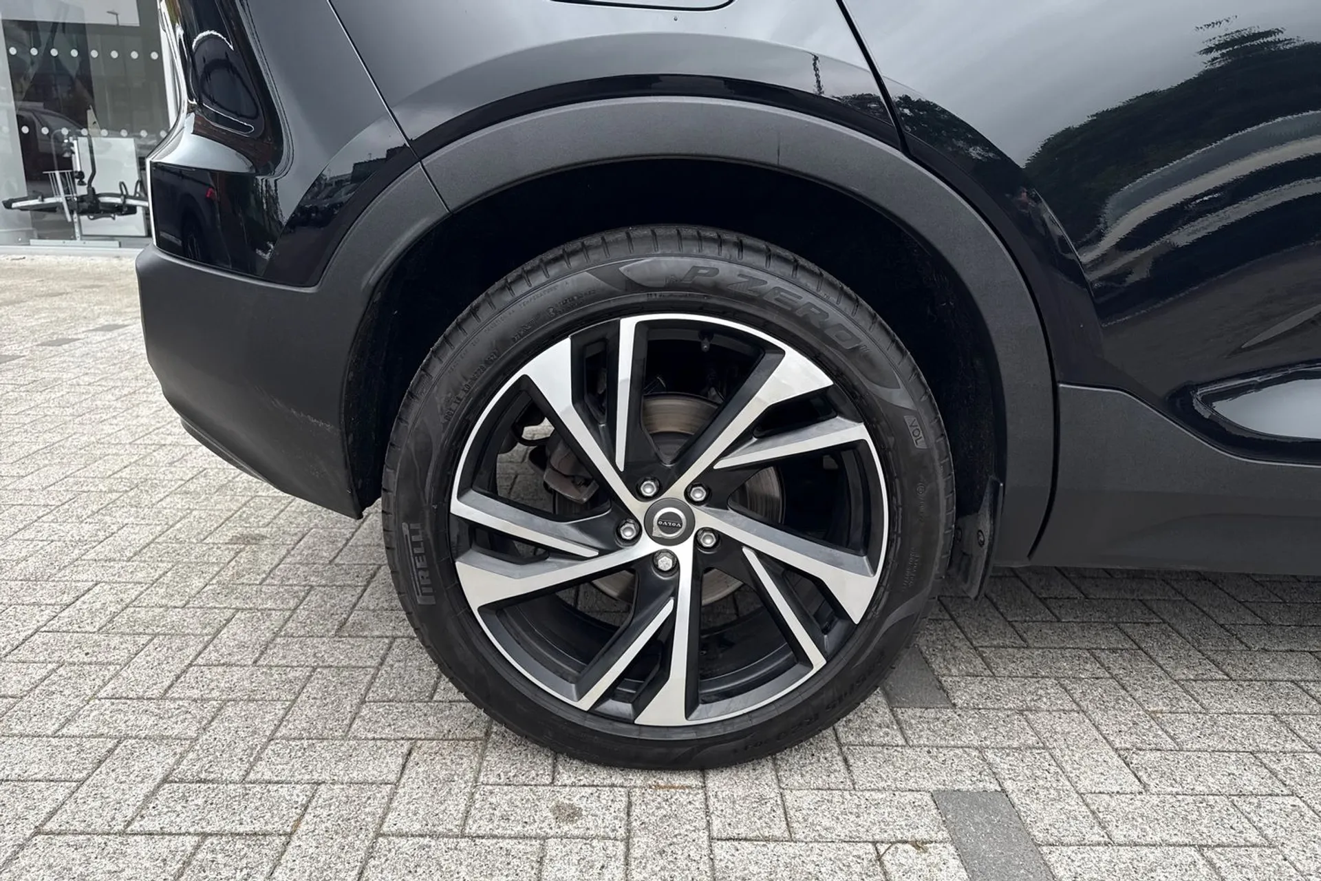 Volvo XC40 thumbnail image number 13