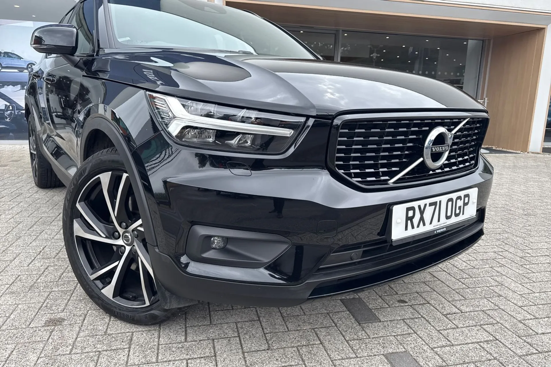 Volvo XC40 thumbnail image number 6