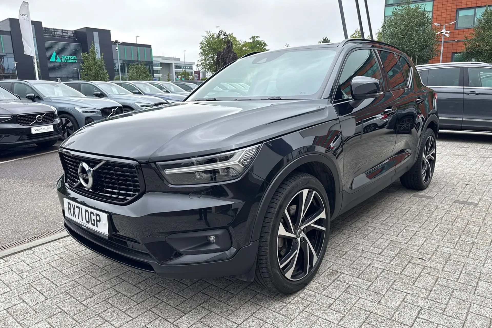 Volvo XC40 thumbnail image number 11