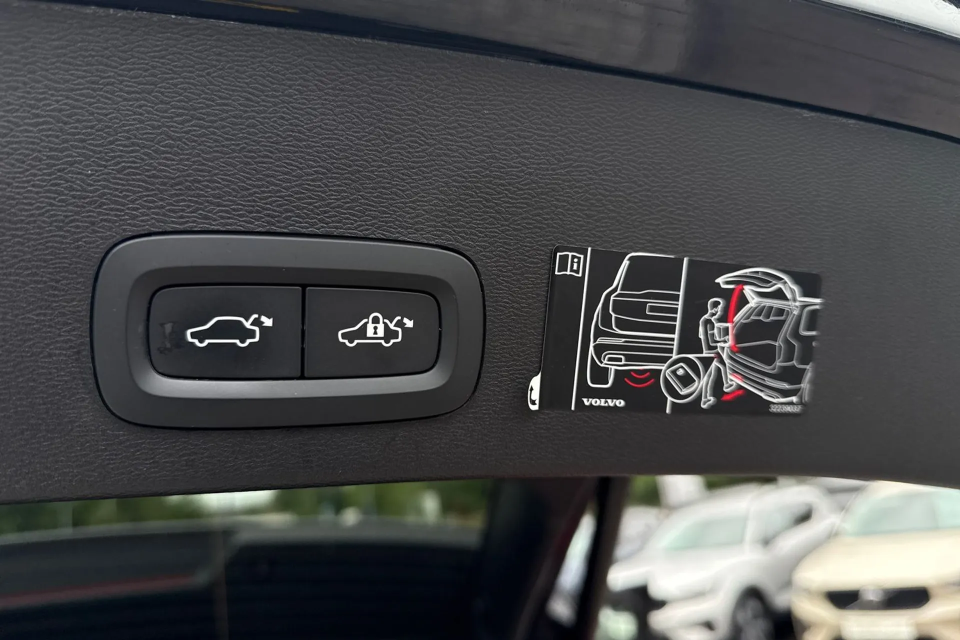 Volvo XC40 thumbnail image number 20
