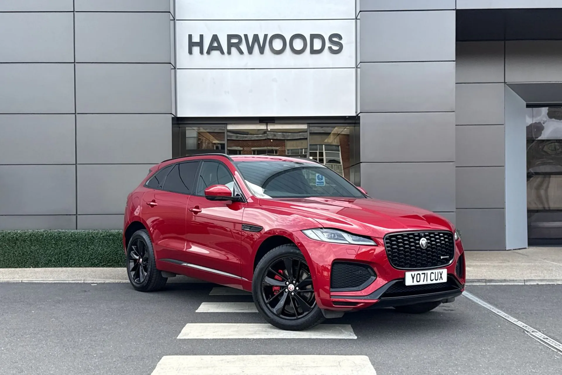 Jaguar F-PACE focused image
