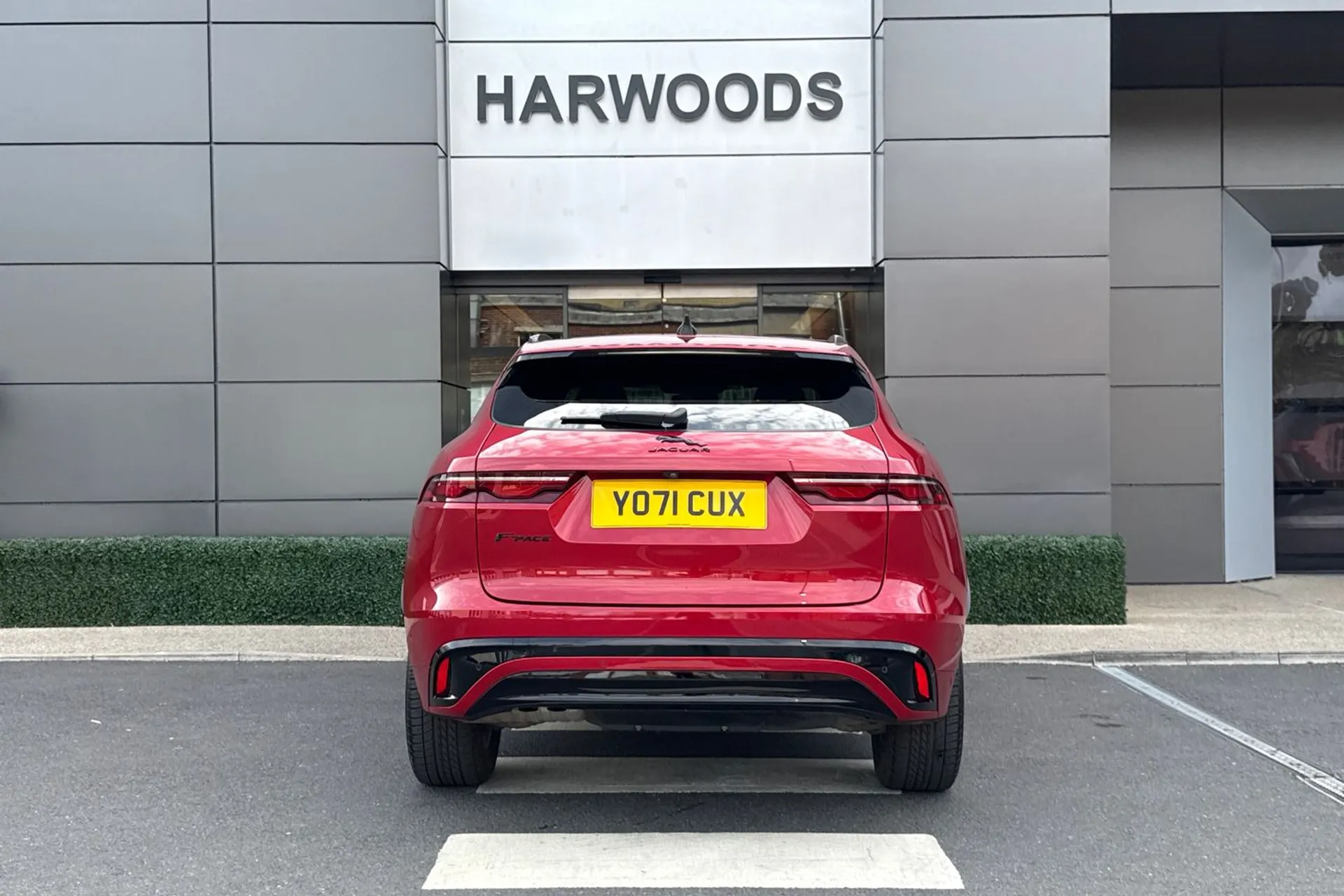 Jaguar F-PACE thumbnail image number 8