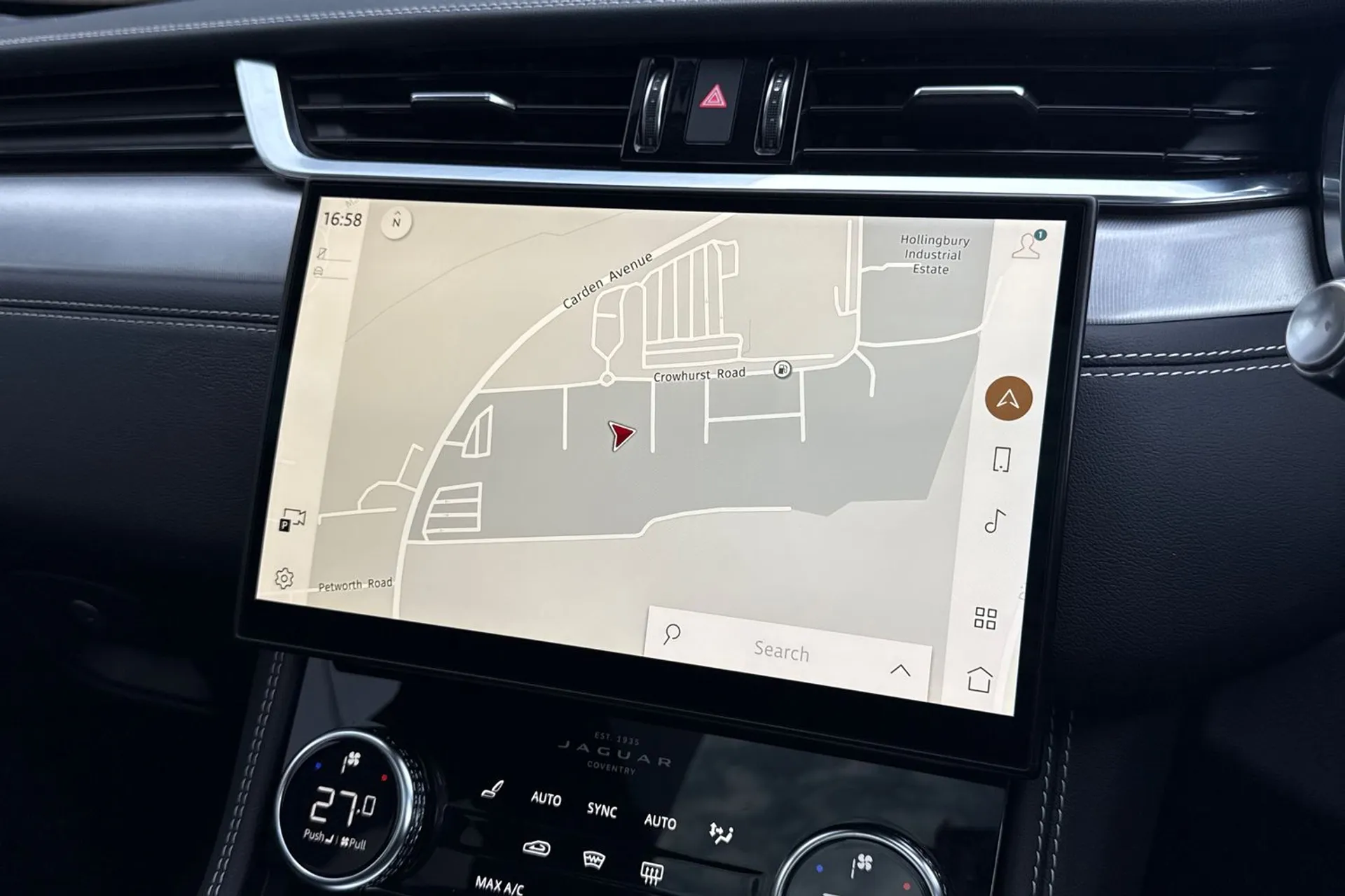 Jaguar F-PACE thumbnail image number 6