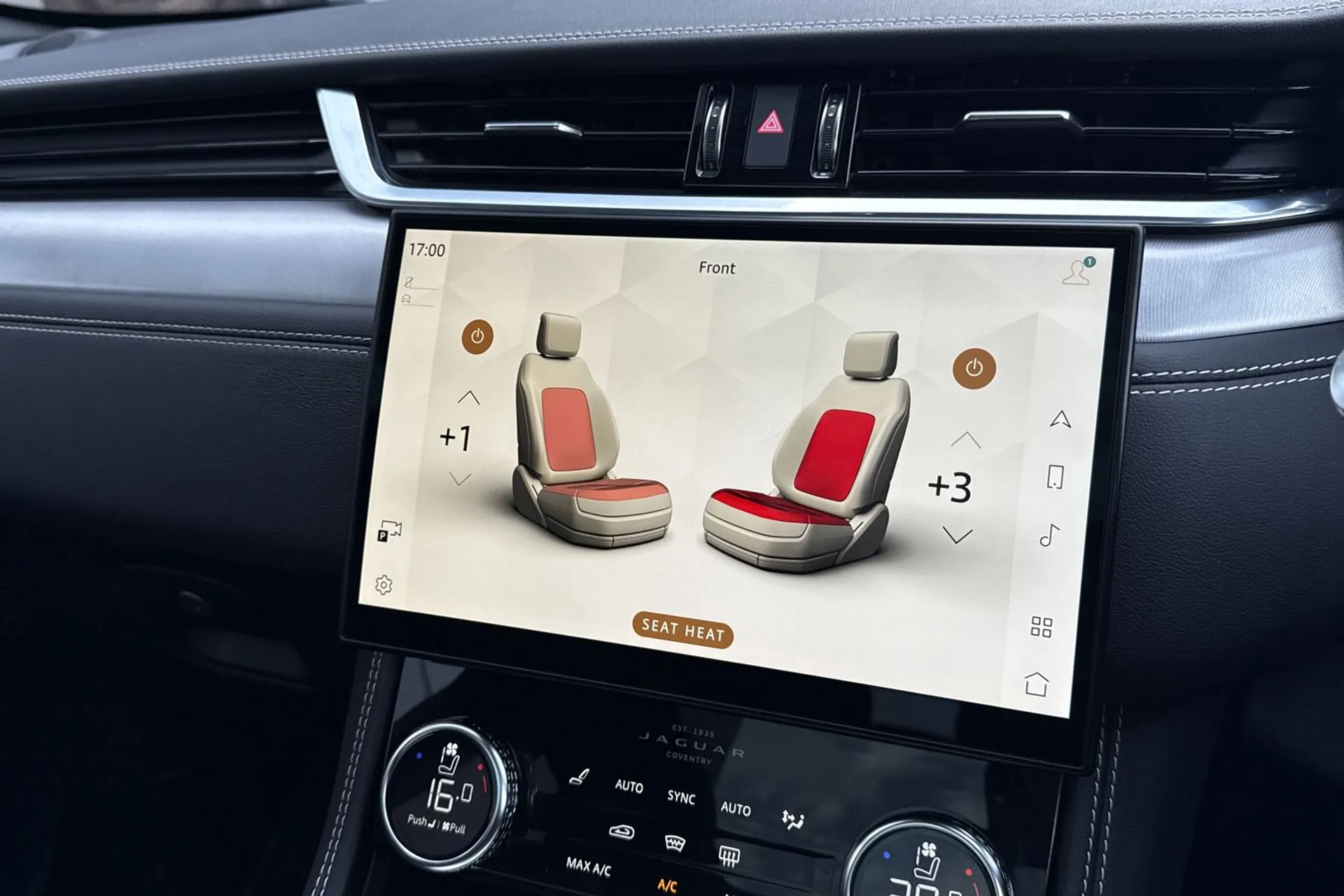 Jaguar F-PACE thumbnail image number 20