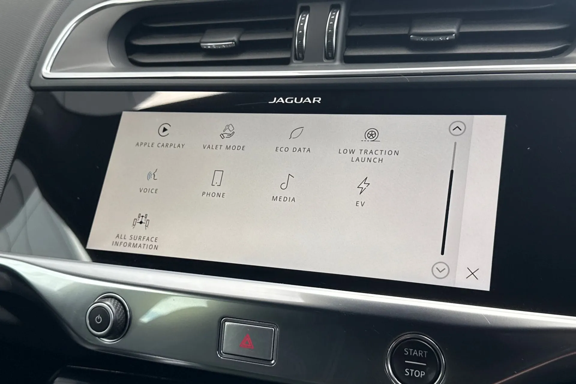 Jaguar I-PACE thumbnail image number 66