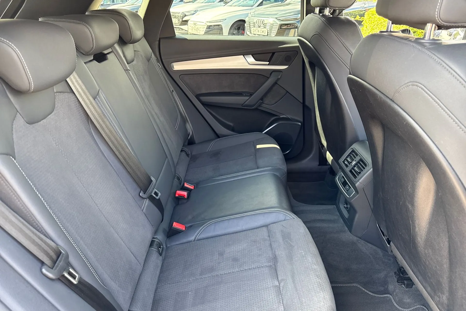 Audi Q5 thumbnail image number 40