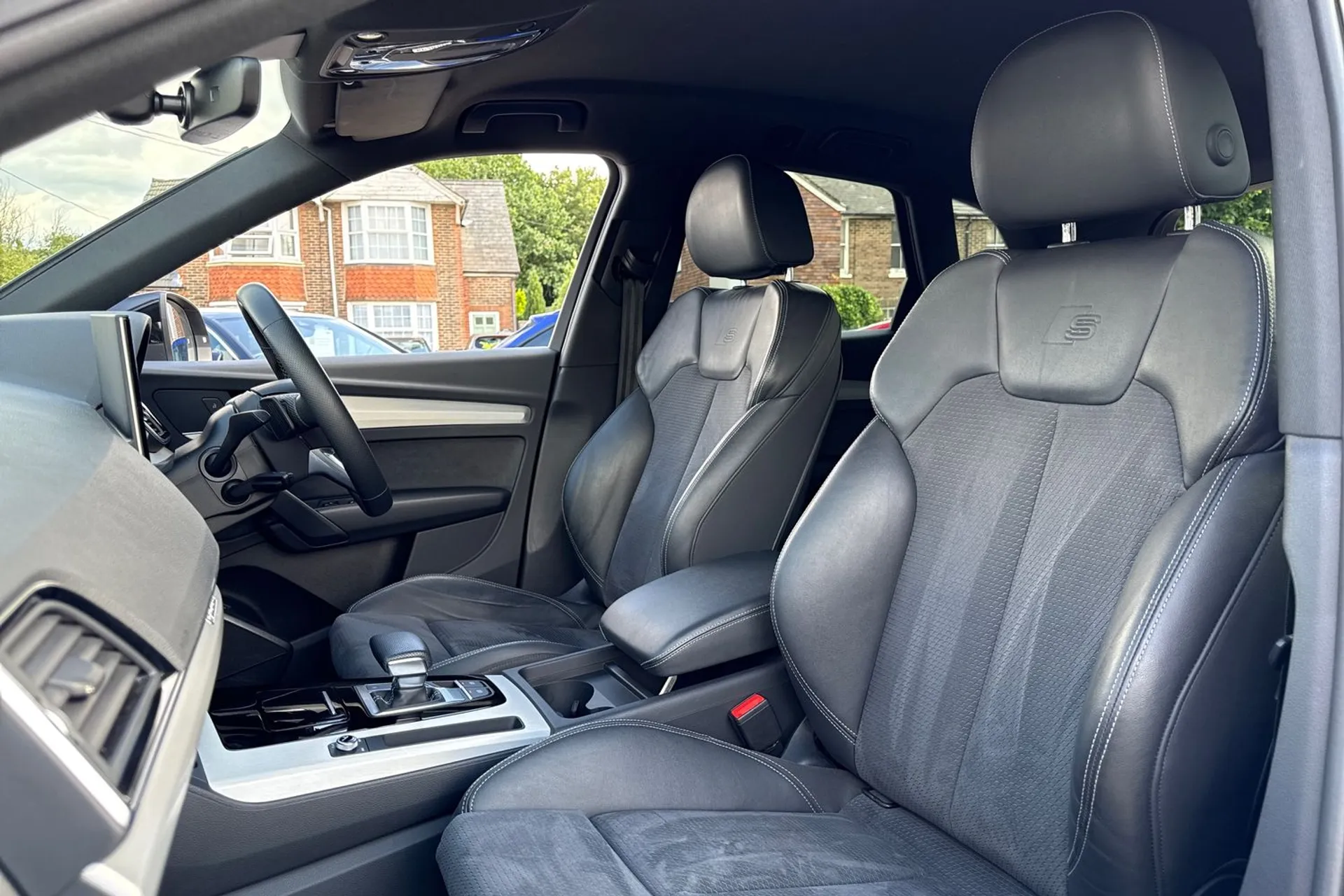 Audi Q5 thumbnail image number 29