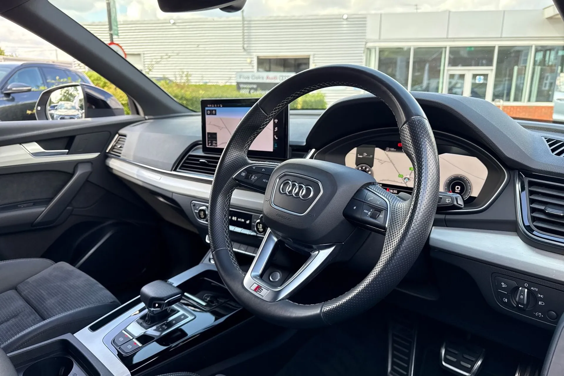 Audi Q5 thumbnail image number 27