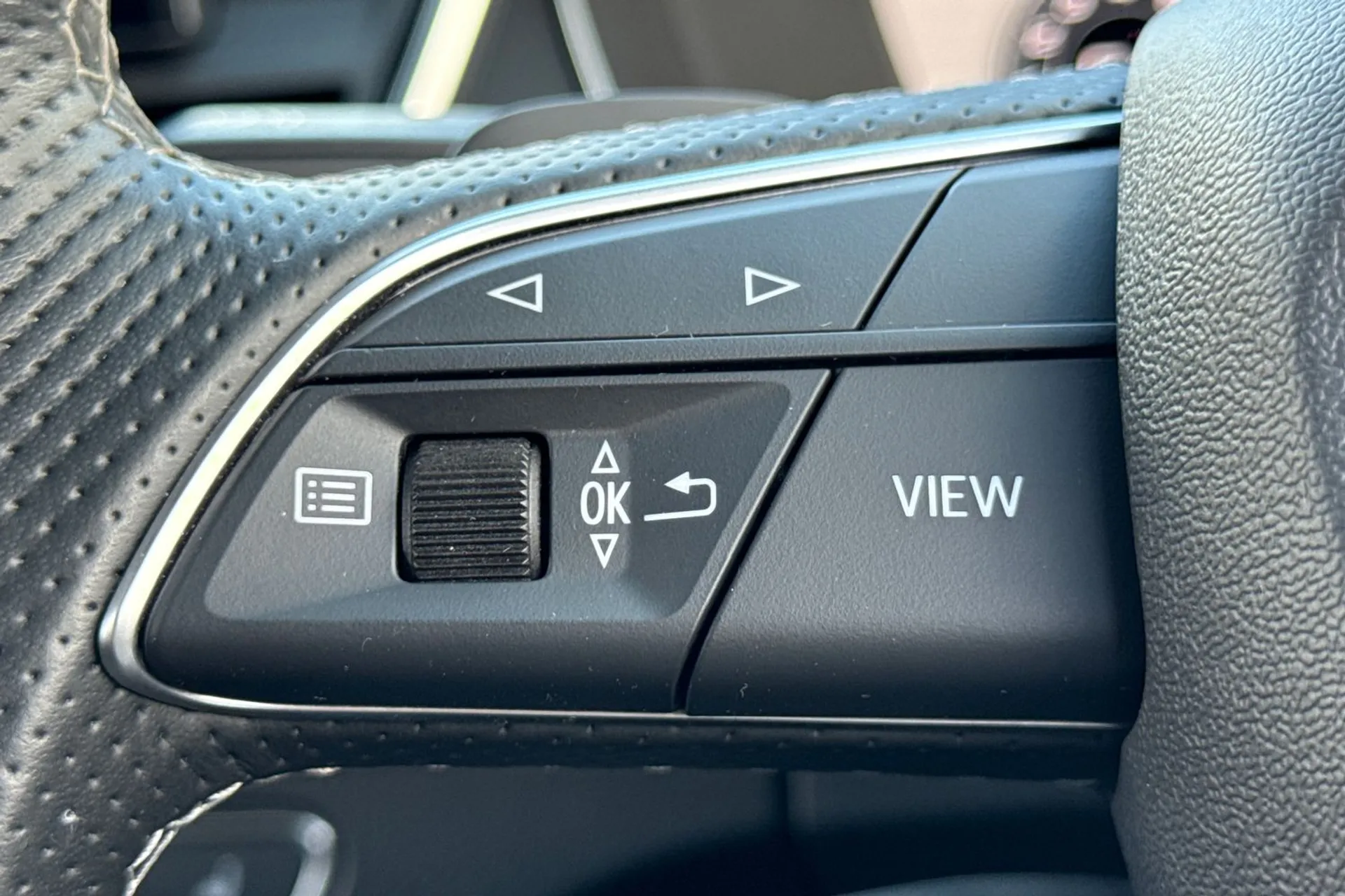 Audi Q5 thumbnail image number 20