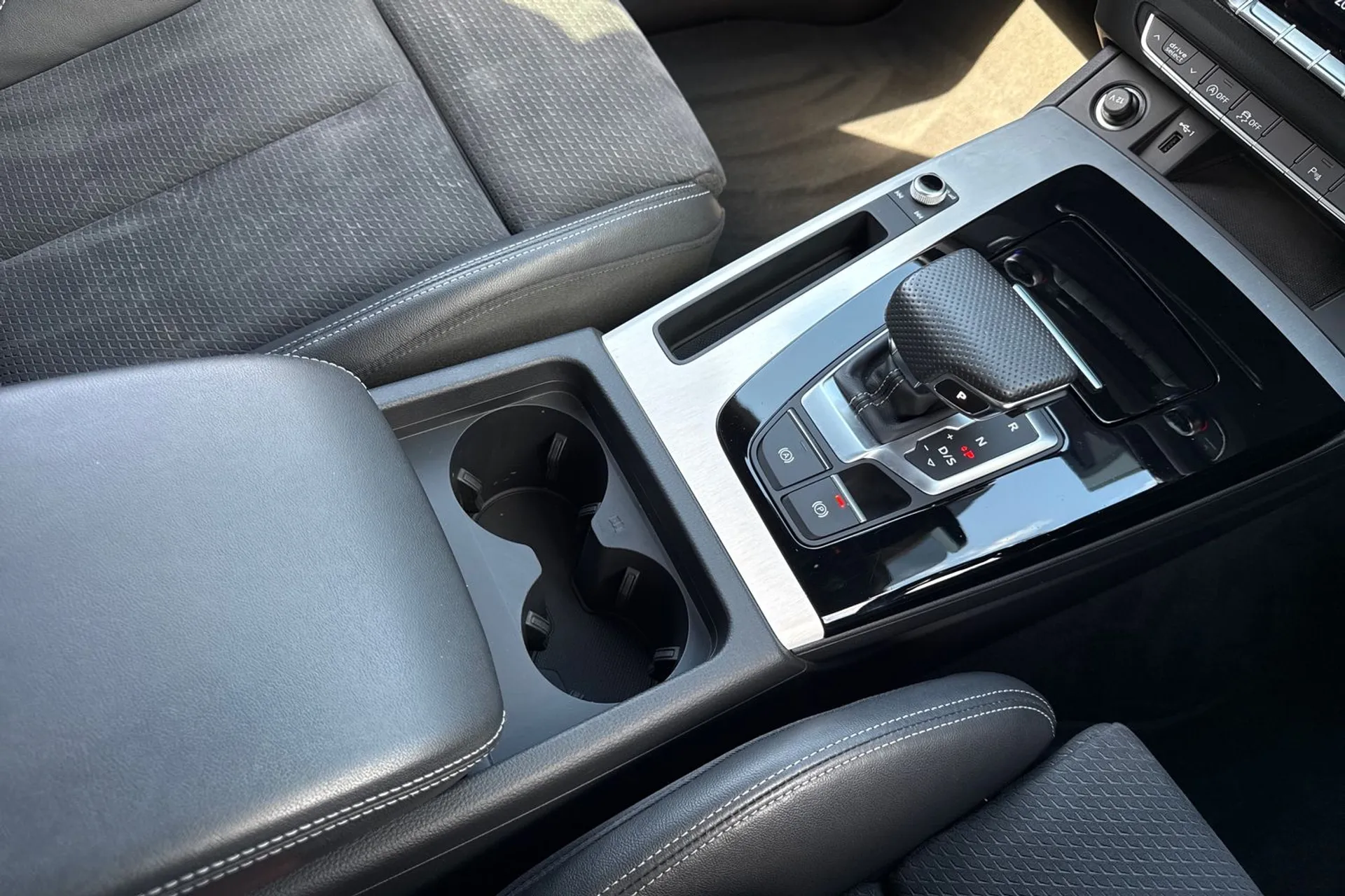 Audi Q5 thumbnail image number 34
