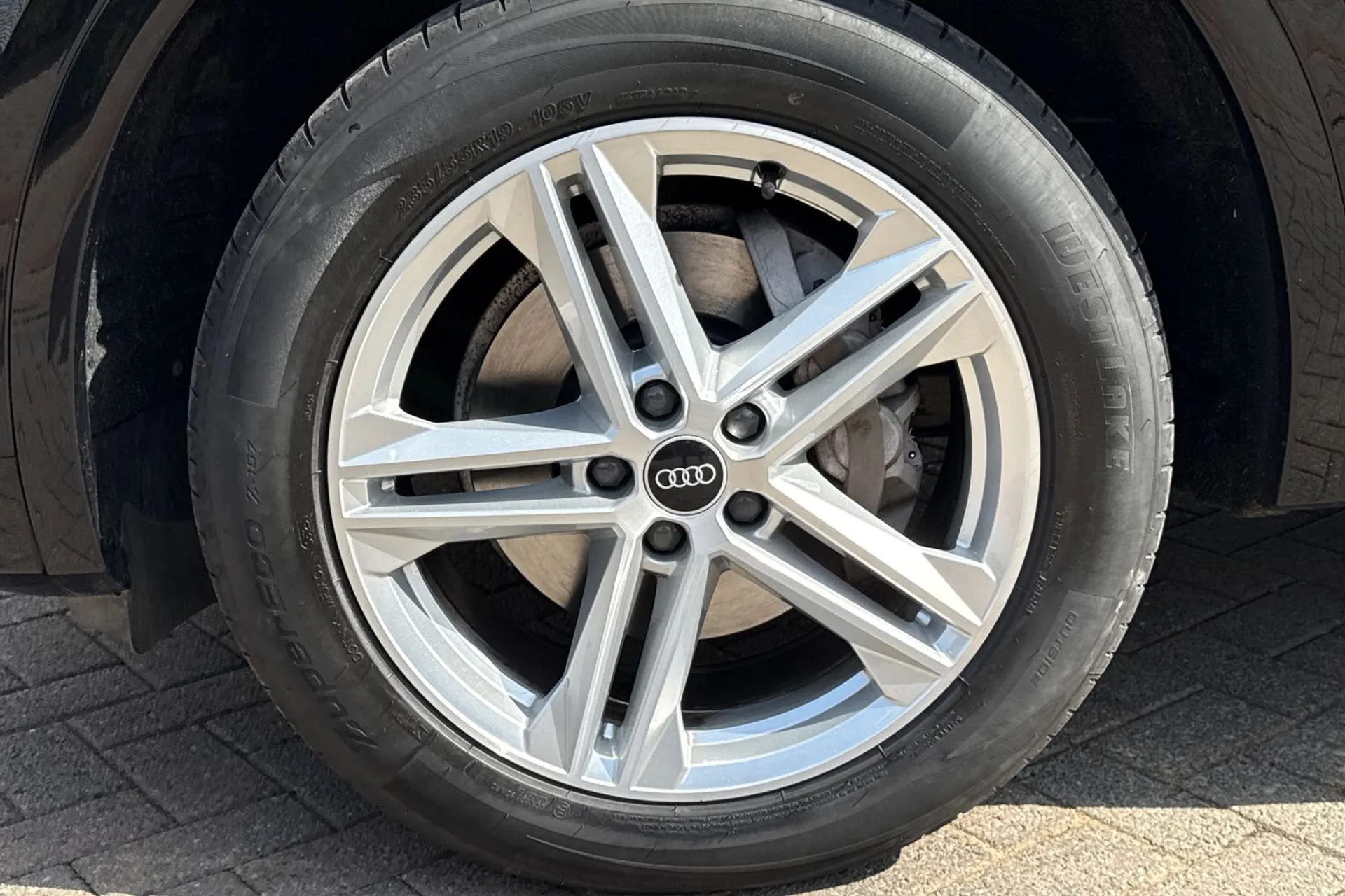 Audi Q5 thumbnail image number 8