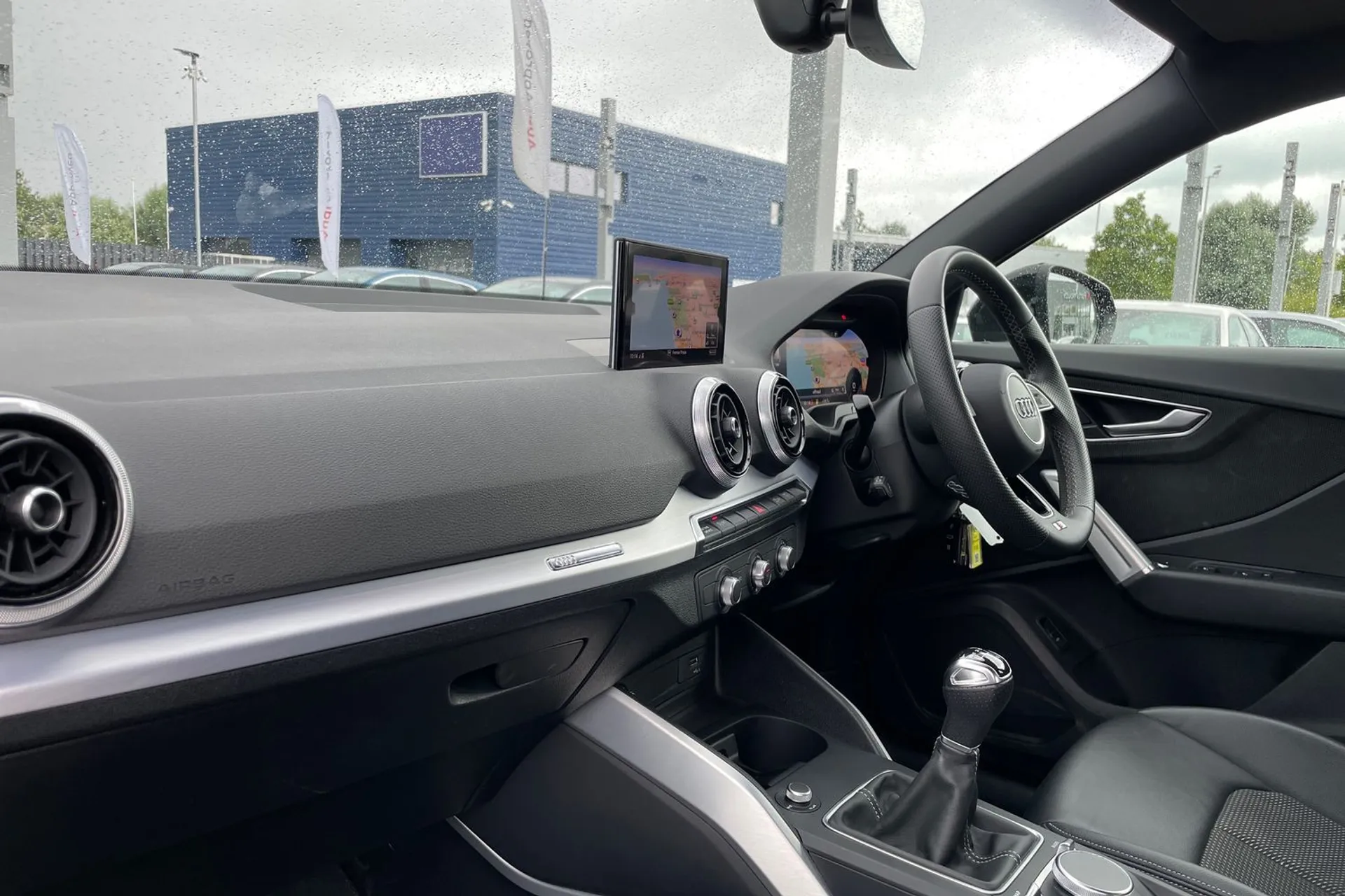 Audi Q2 thumbnail image number 30
