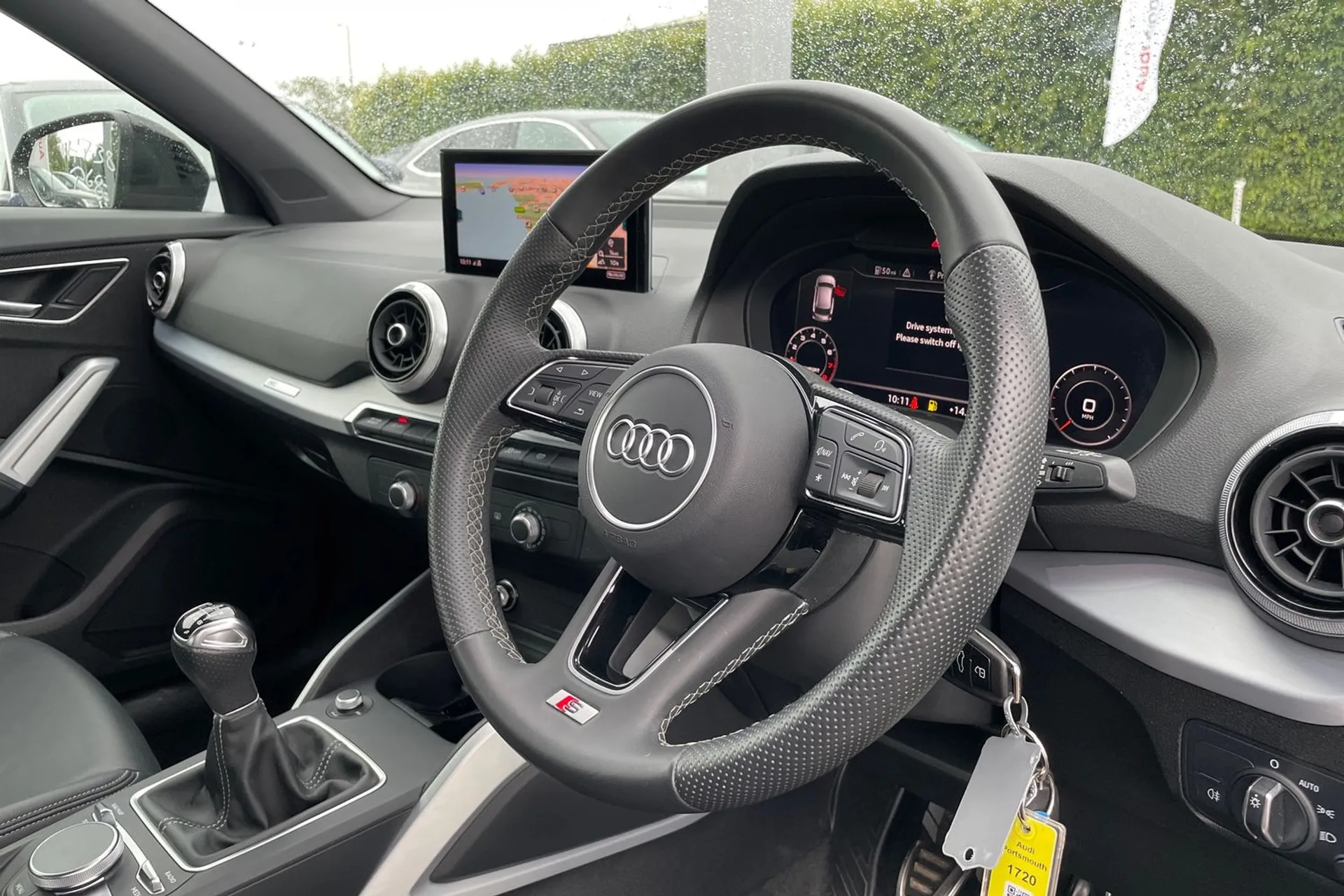 Audi Q2 thumbnail image number 28